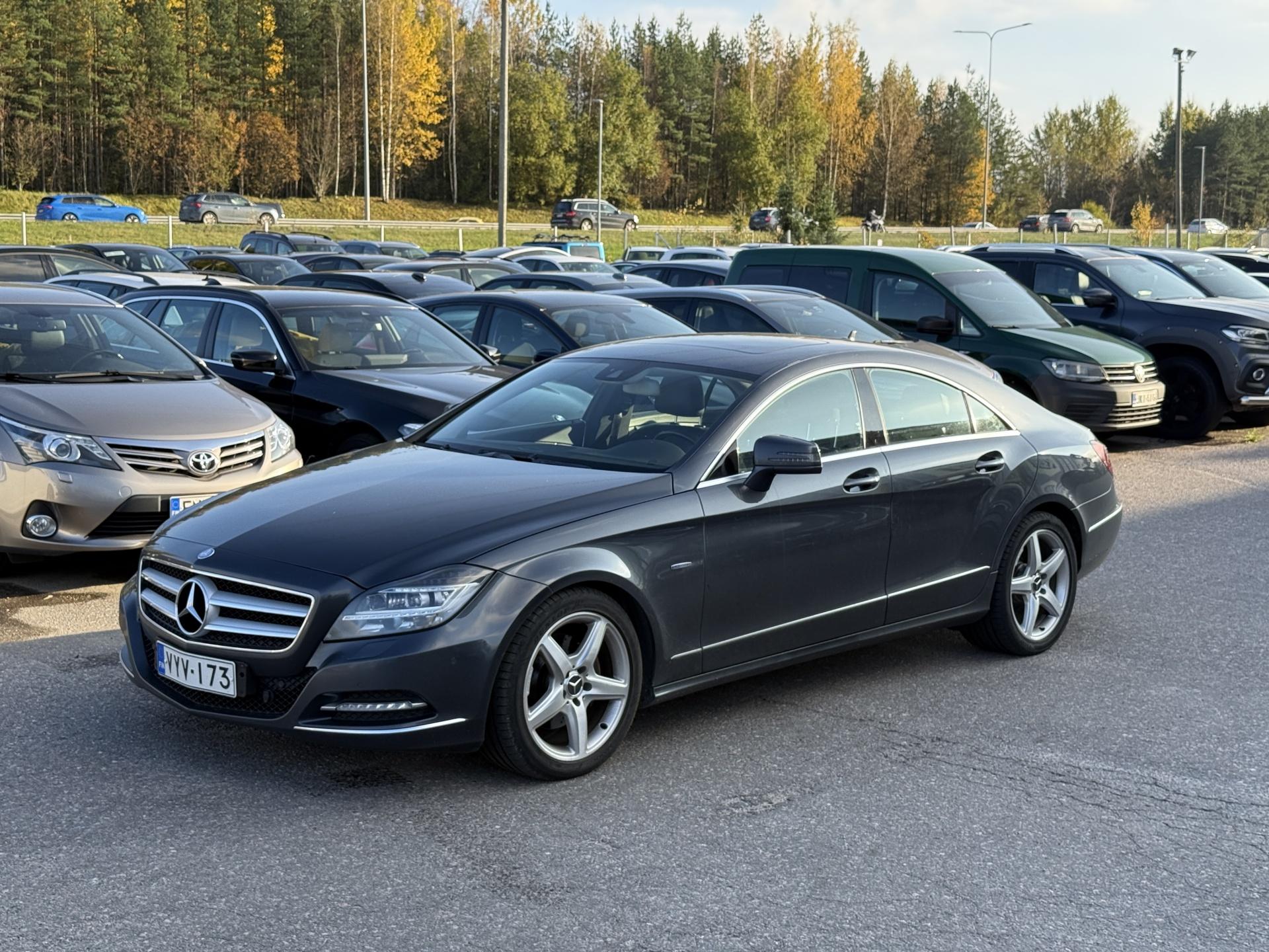 Pienoiskuva 2: 2011 Mercedes-Benz CLS