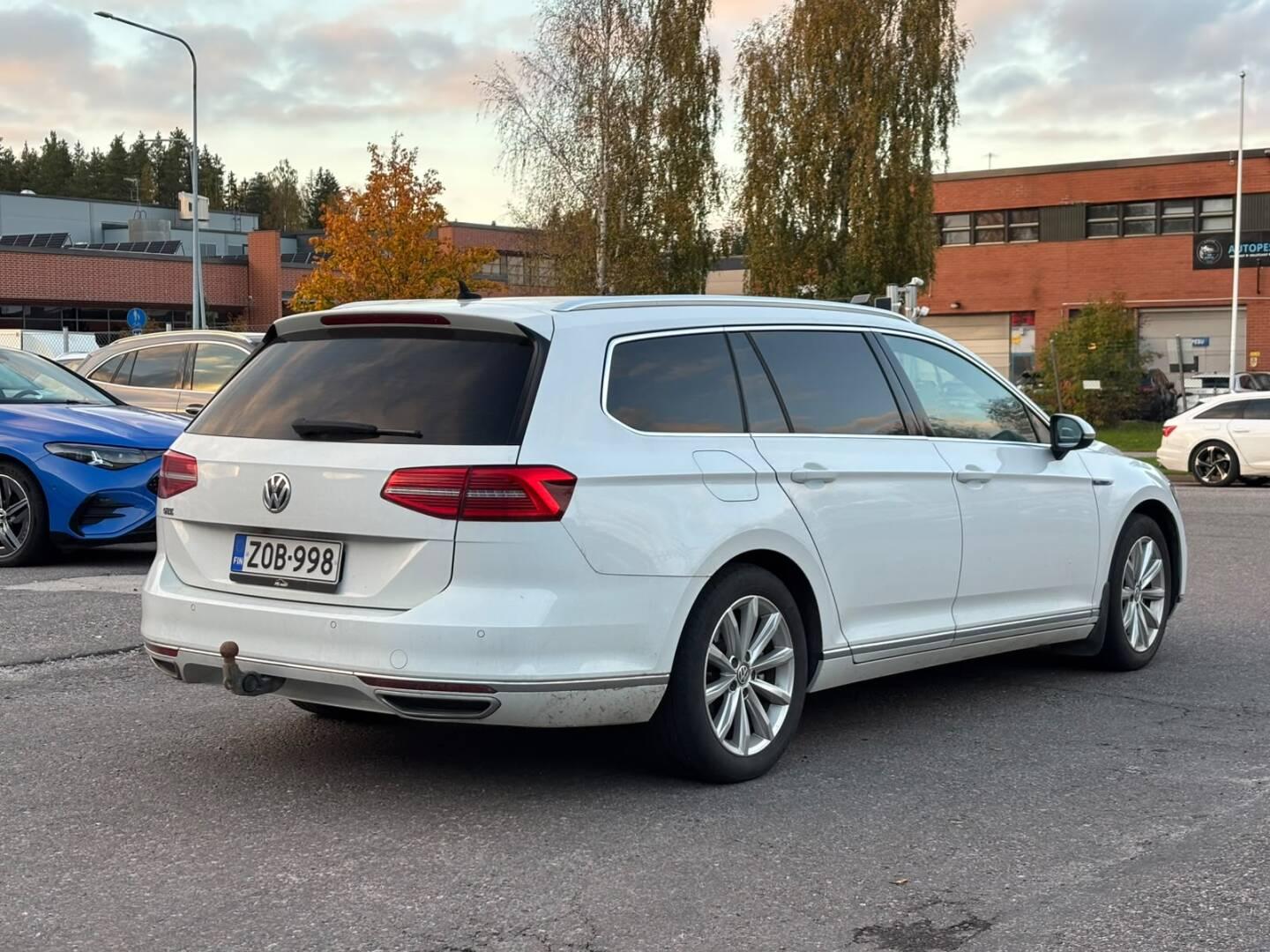Näytä kaikki kuvat: 2016 Volkswagen Passat