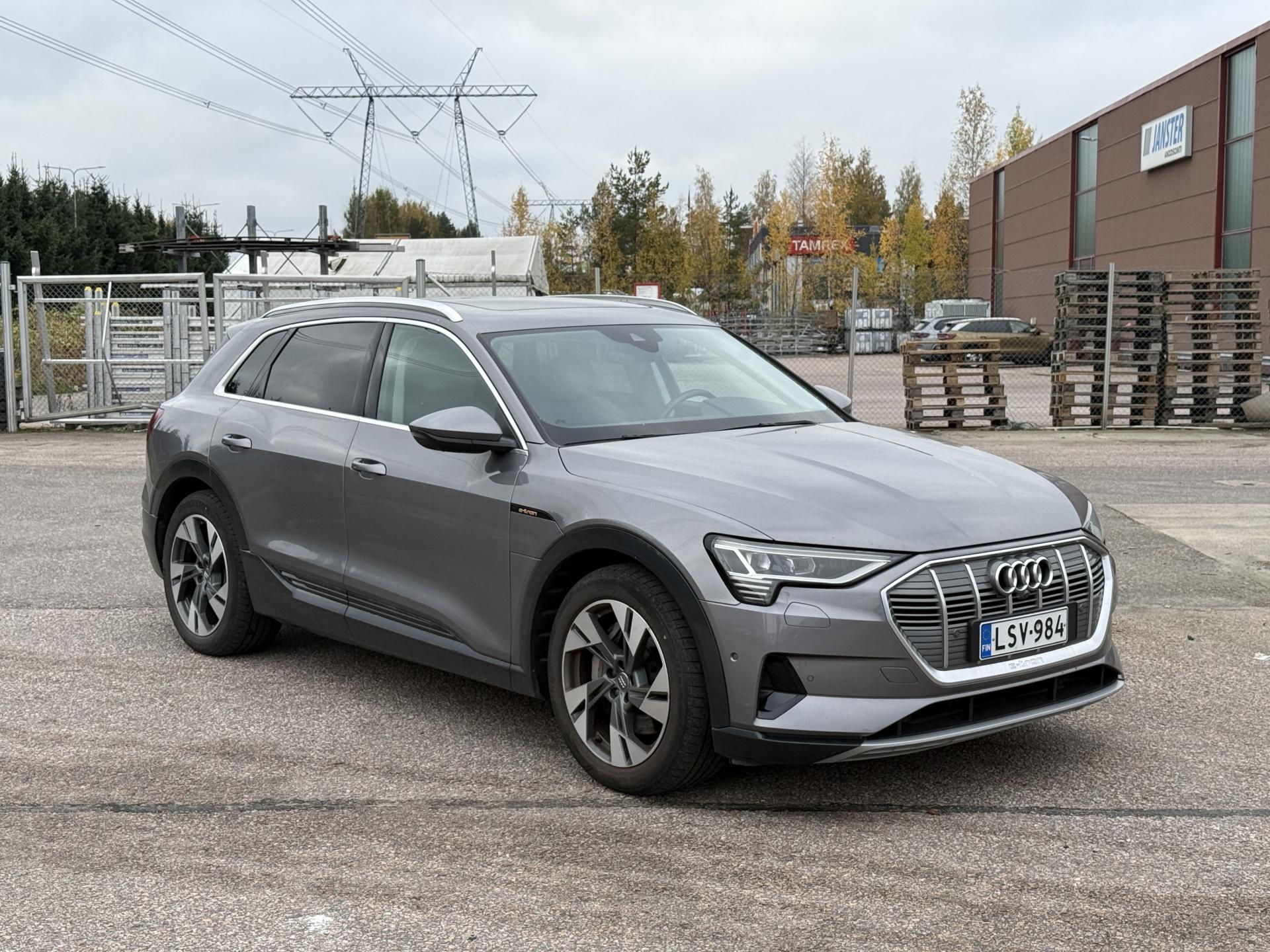 Pienoiskuva 3: 2020 Audi e-tron