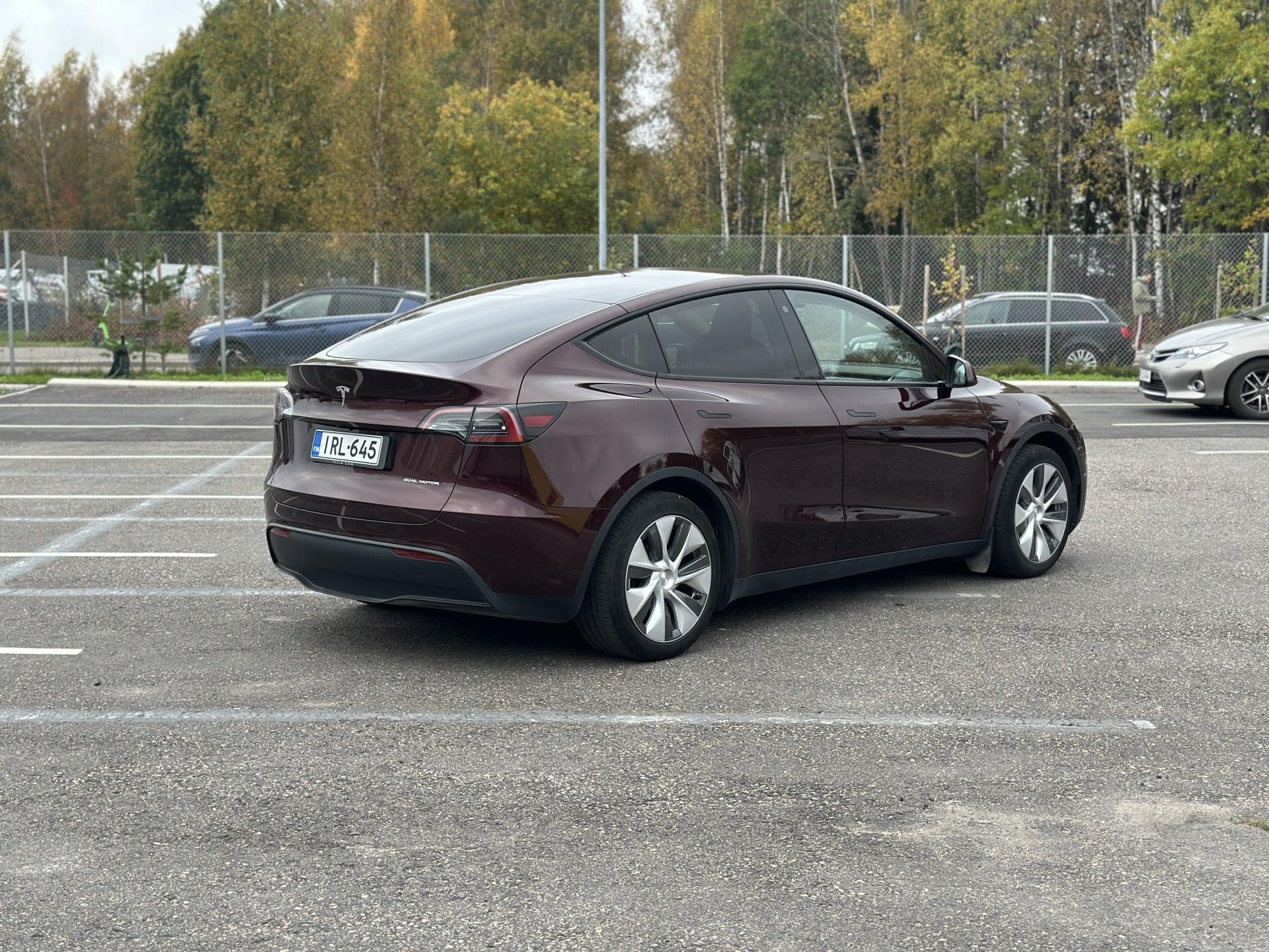 Näytä kaikki kuvat: 2023 Tesla Model Y