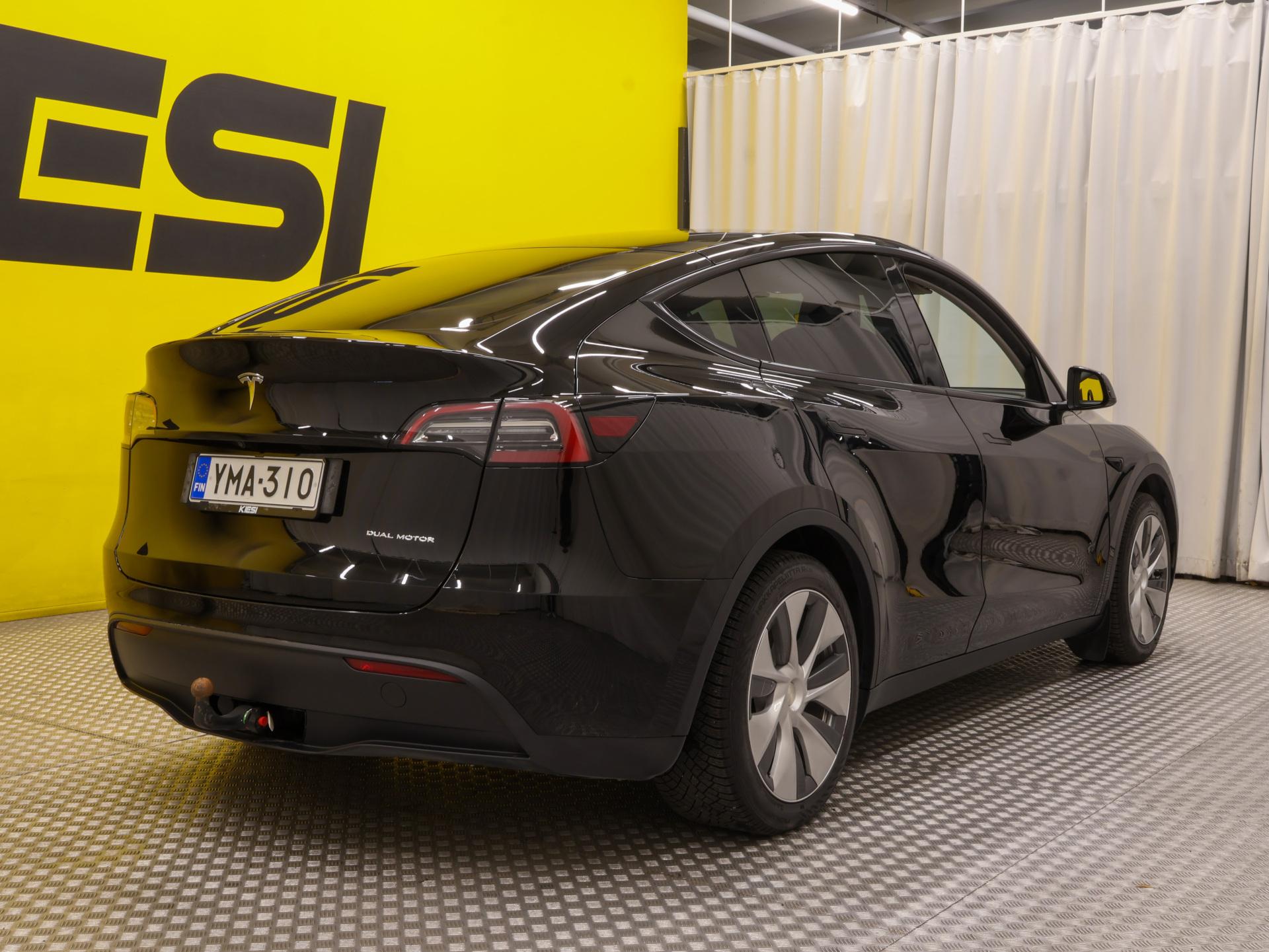 Pienoiskuva 3: 2023 Tesla Model Y