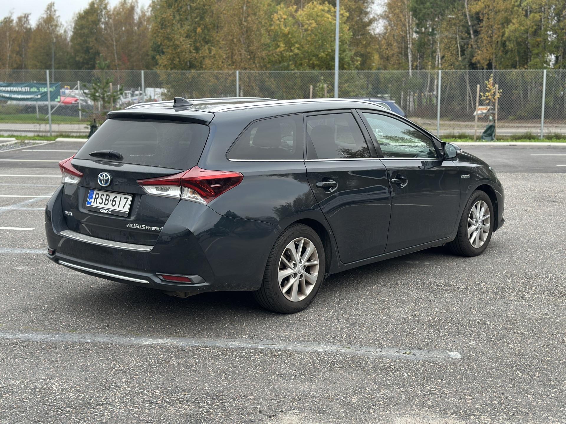 Näytä kaikki kuvat: 2016 Toyota Auris