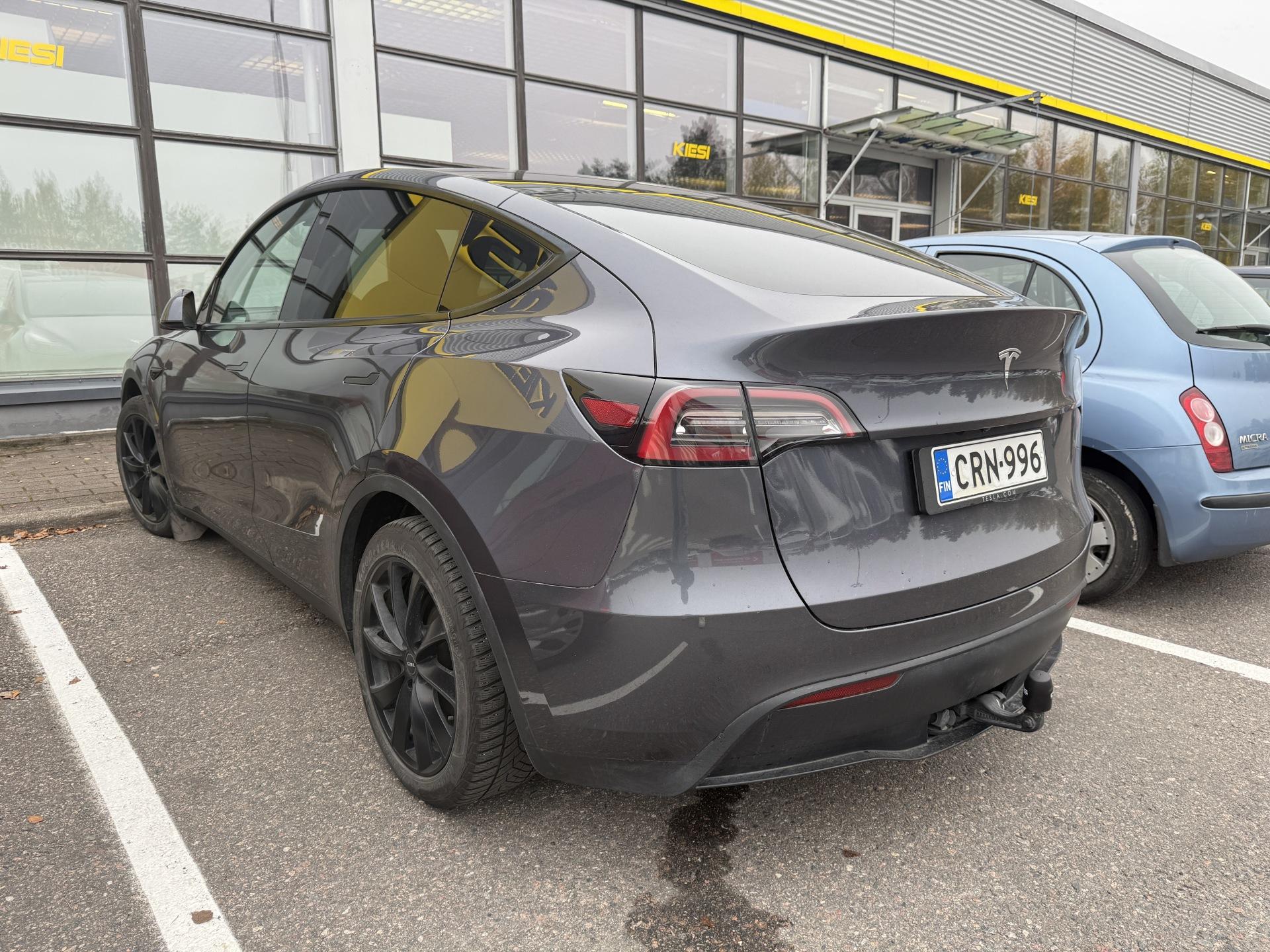 Tesla Model Y Standard Range RWD 2023, kuva 5/18