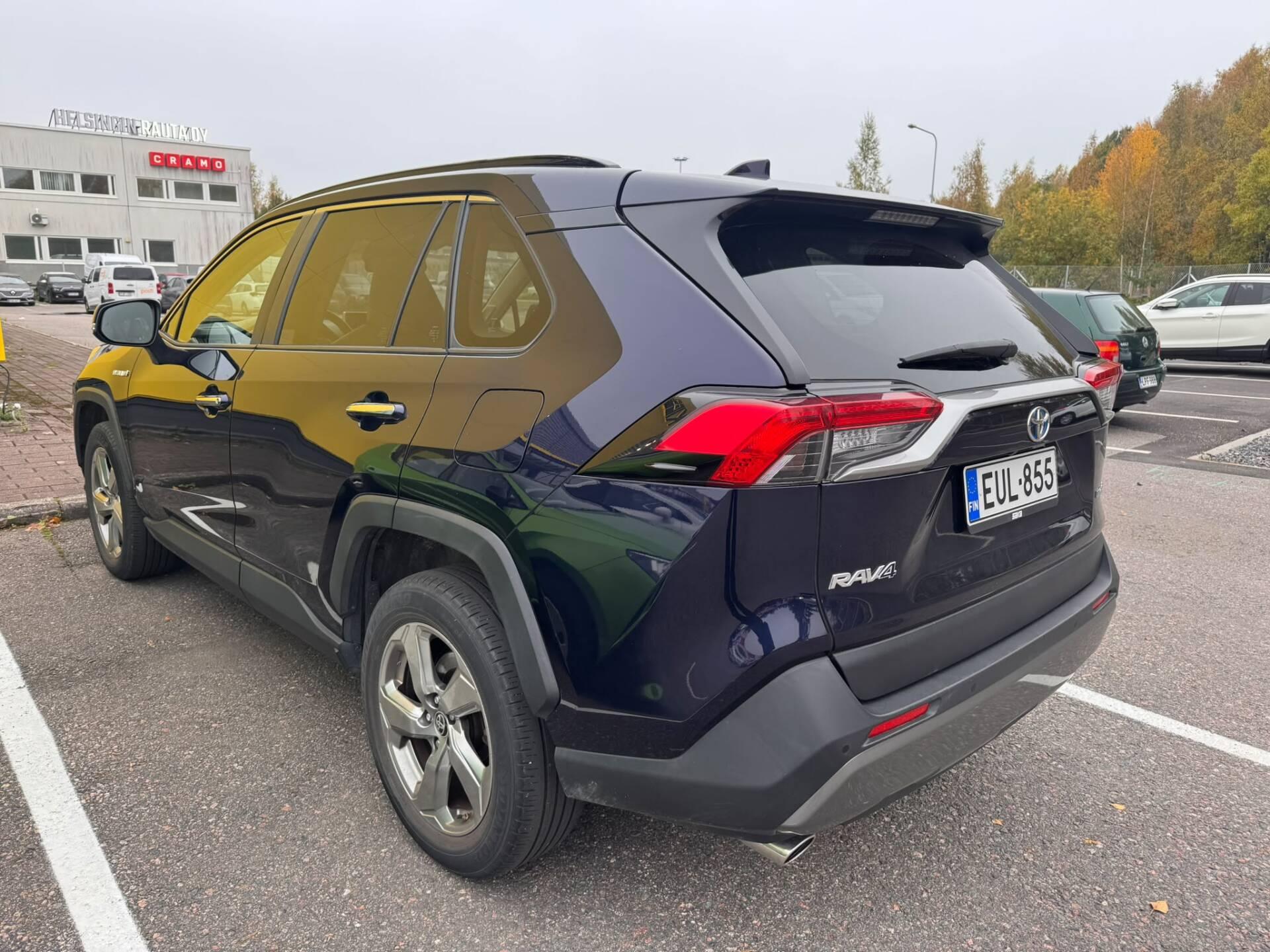 Näytä kaikki kuvat: 2019 Toyota RAV4