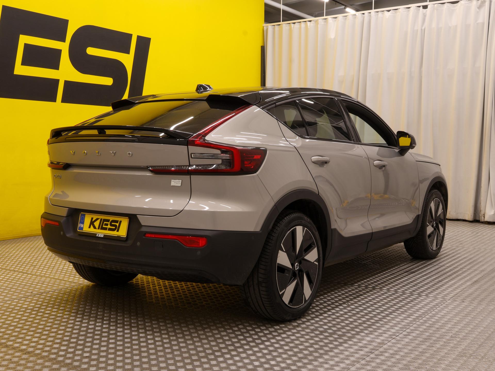 Pienoiskuva 3: 2022 Volvo C40