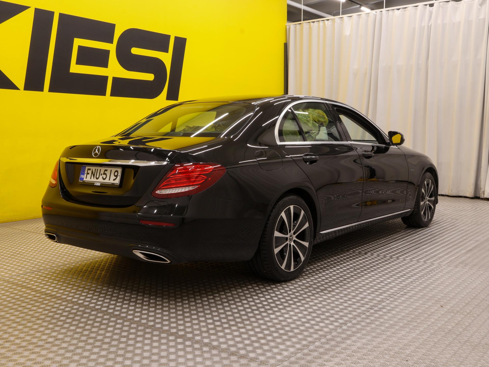Pienoiskuva 2: 2019 Mercedes-Benz E
