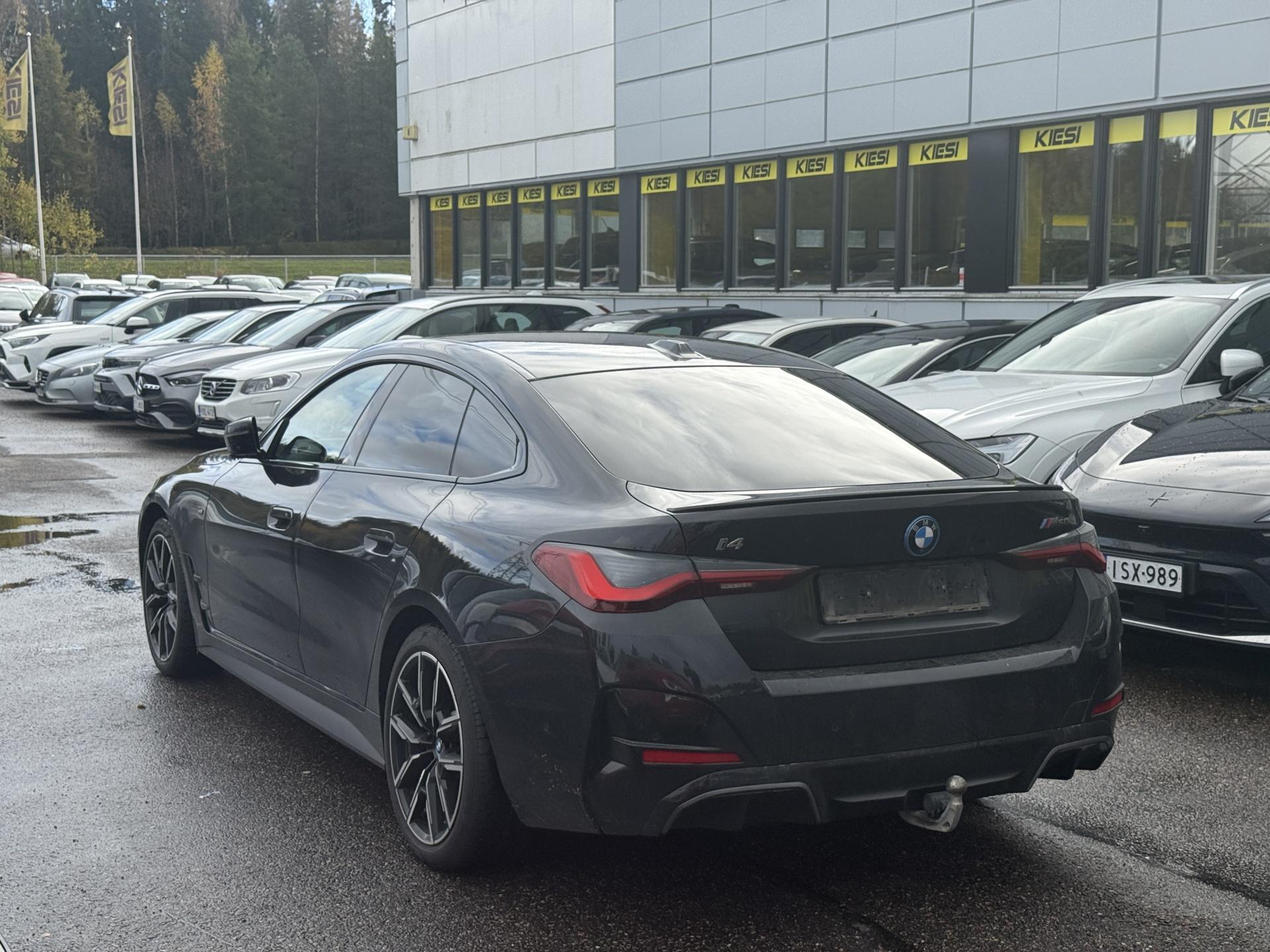 Näytä kaikki kuvat: 2024 BMW i4 M50
