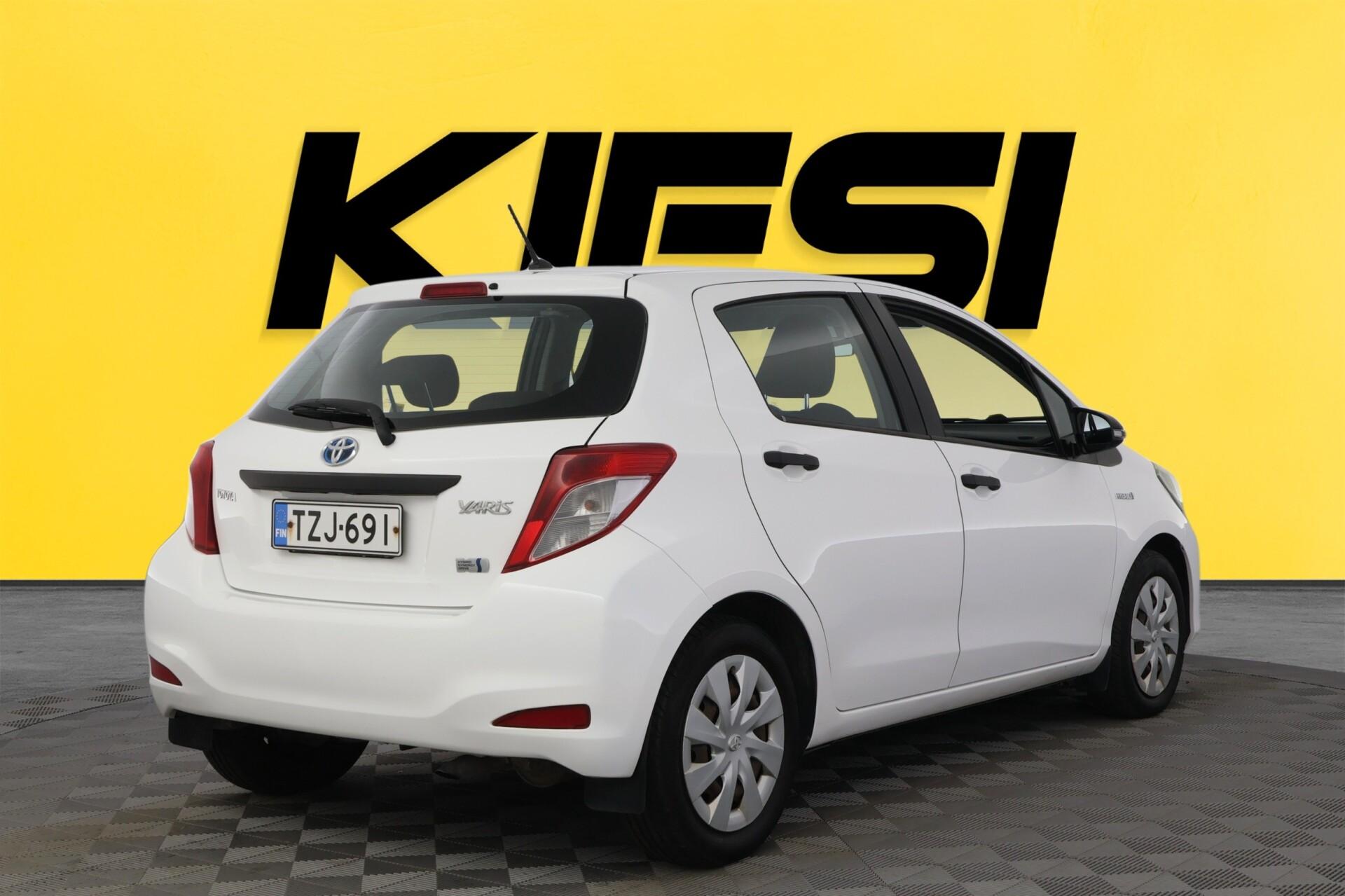 Pienoiskuva 3: 2014 Toyota Yaris