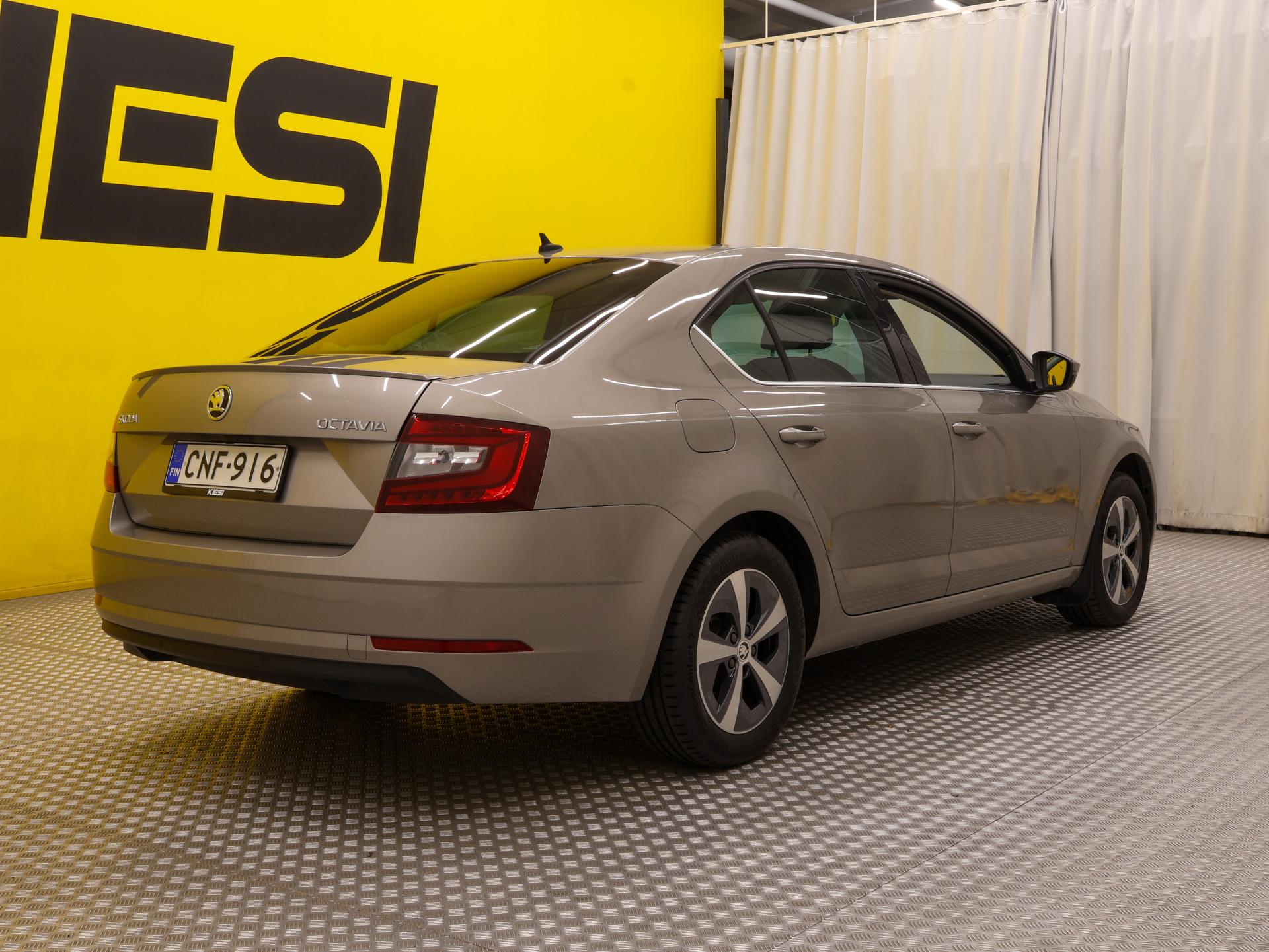 Pienoiskuva 2: 2019 Skoda Octavia
