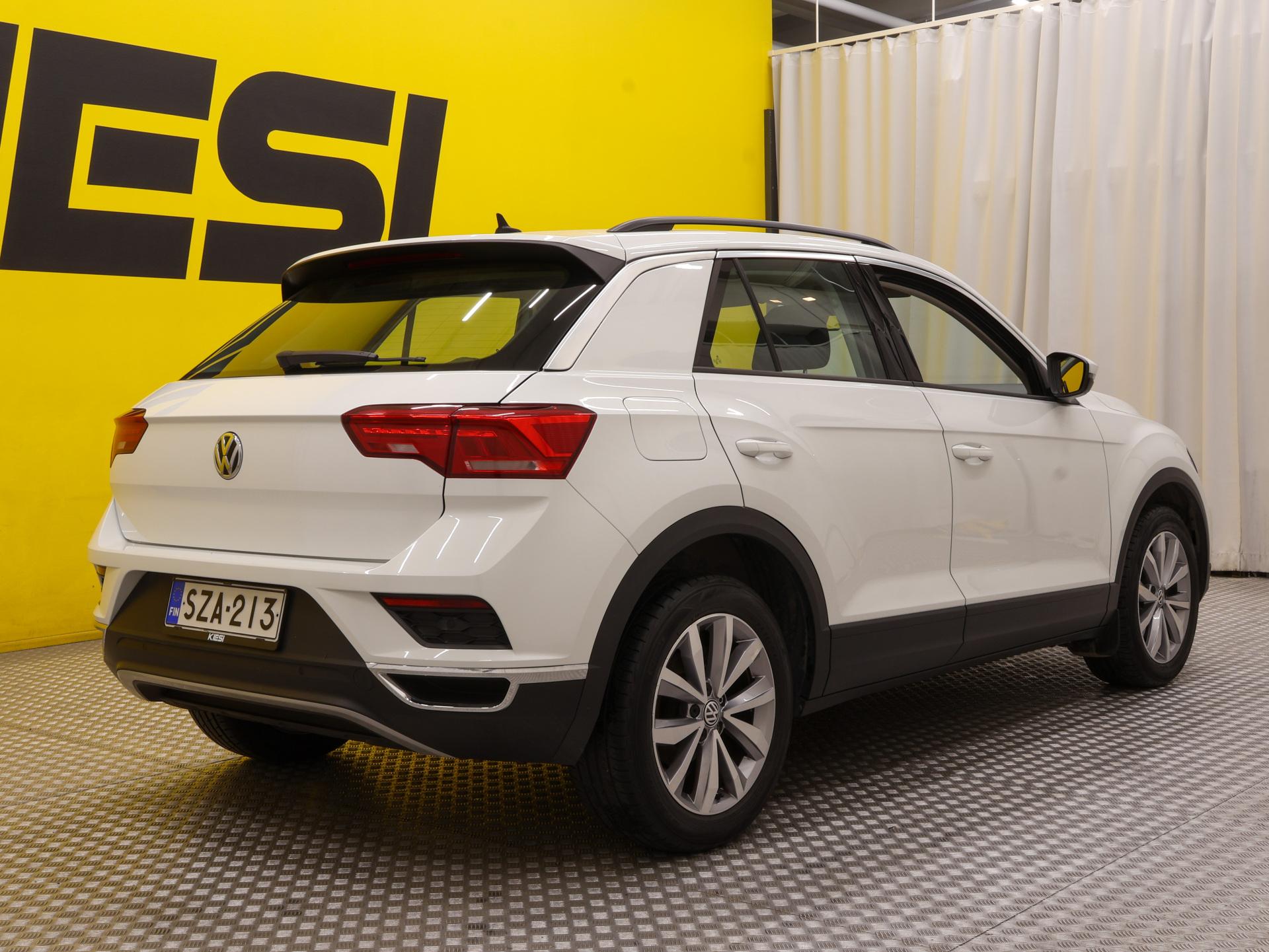 Pienoiskuva 3: 2018 Volkswagen T-Roc