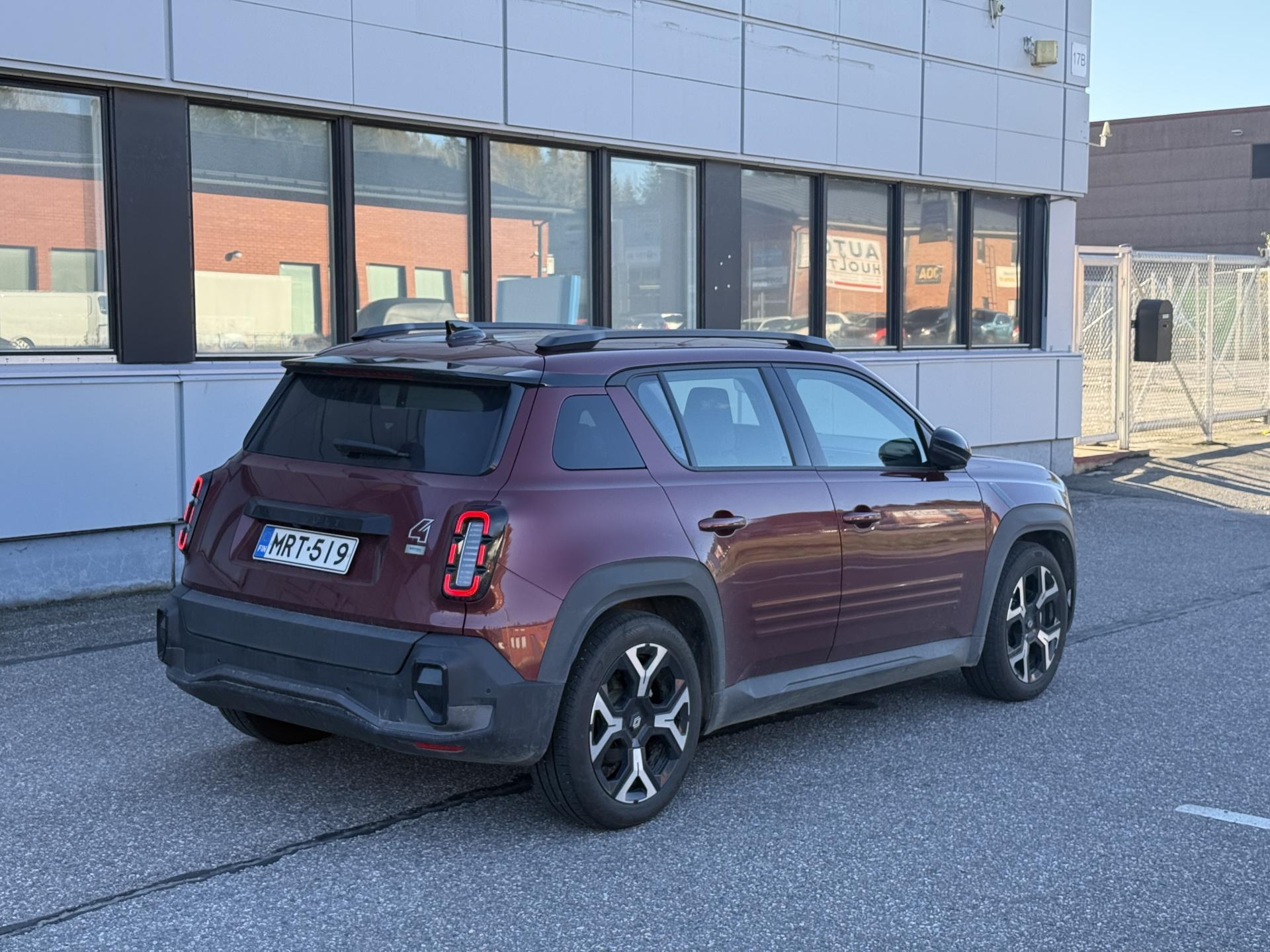 Näytä kaikki kuvat: 2026 Renault 4