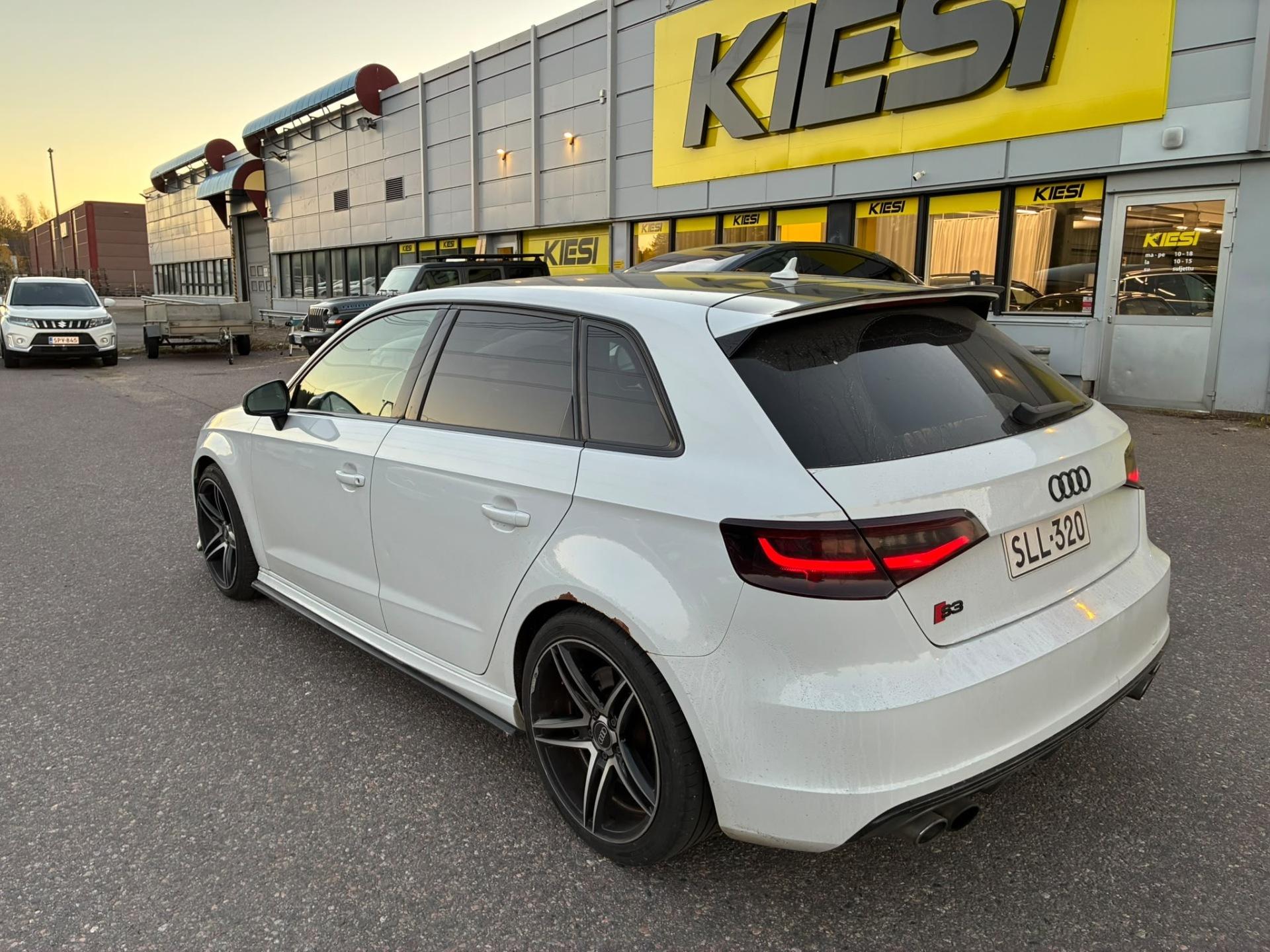 Näytä kaikki kuvat: 2014 Audi S3