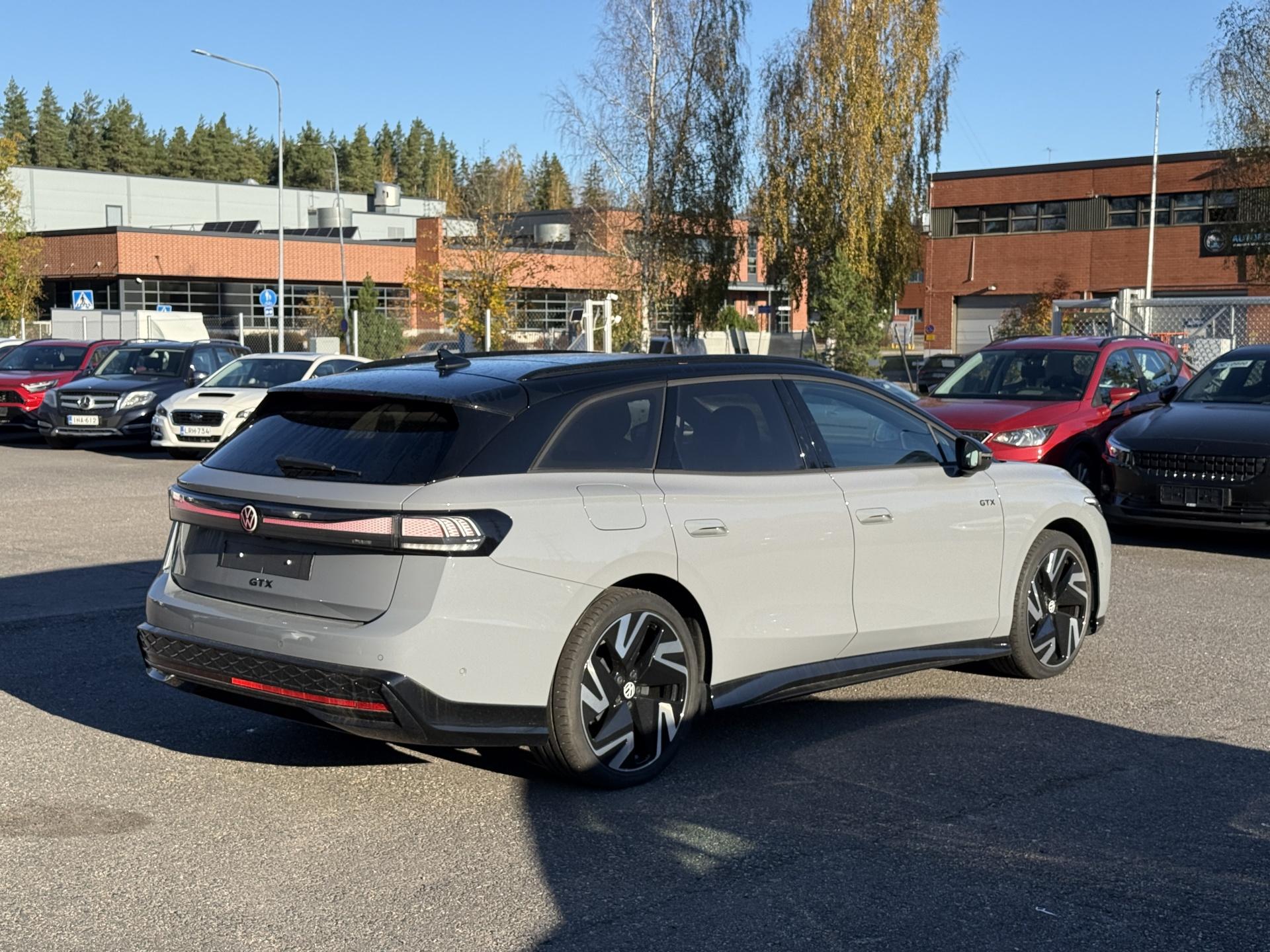 Näytä kaikki kuvat: 2025 Volkswagen ID.7