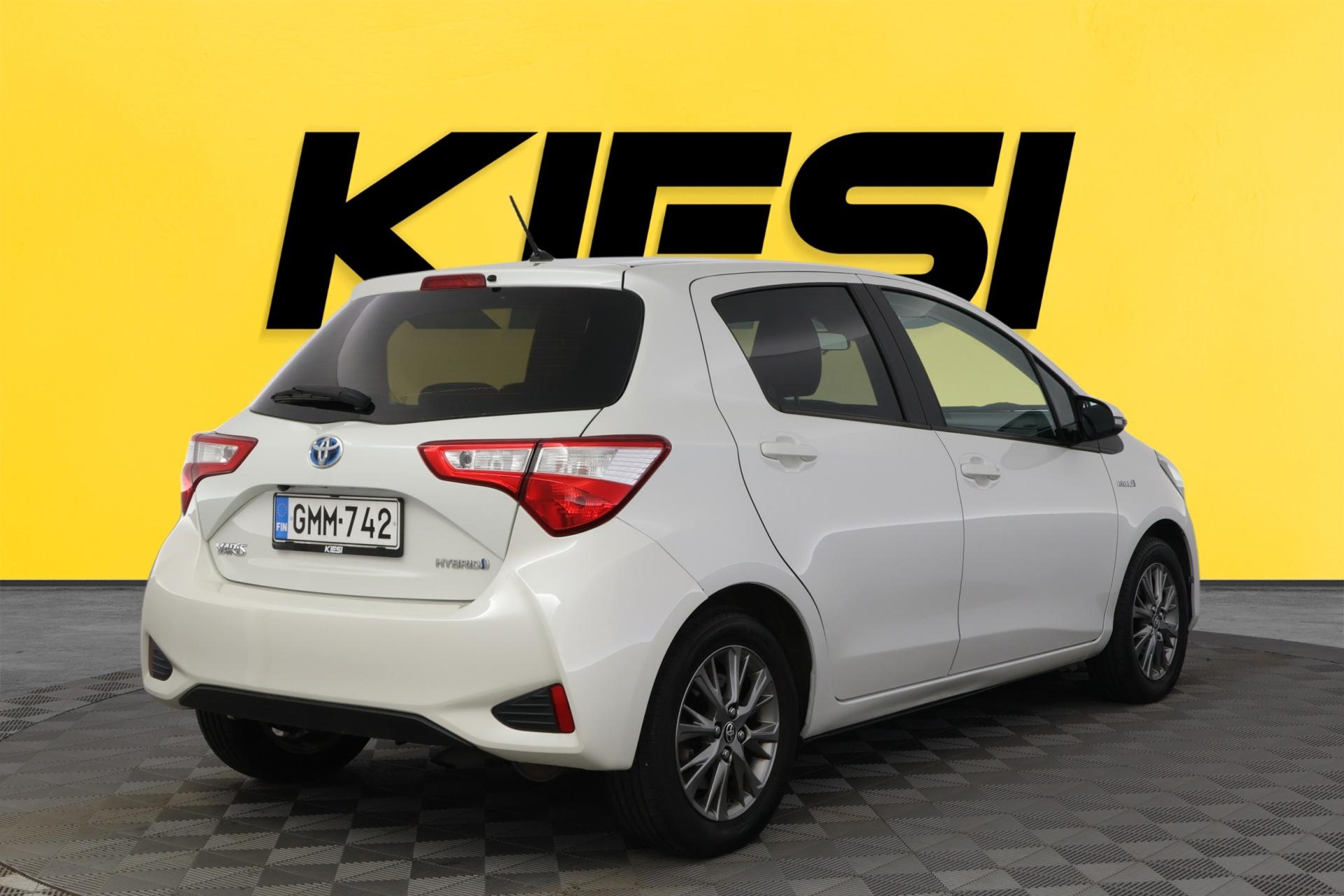 Näytä kaikki kuvat: 2017 Toyota Yaris