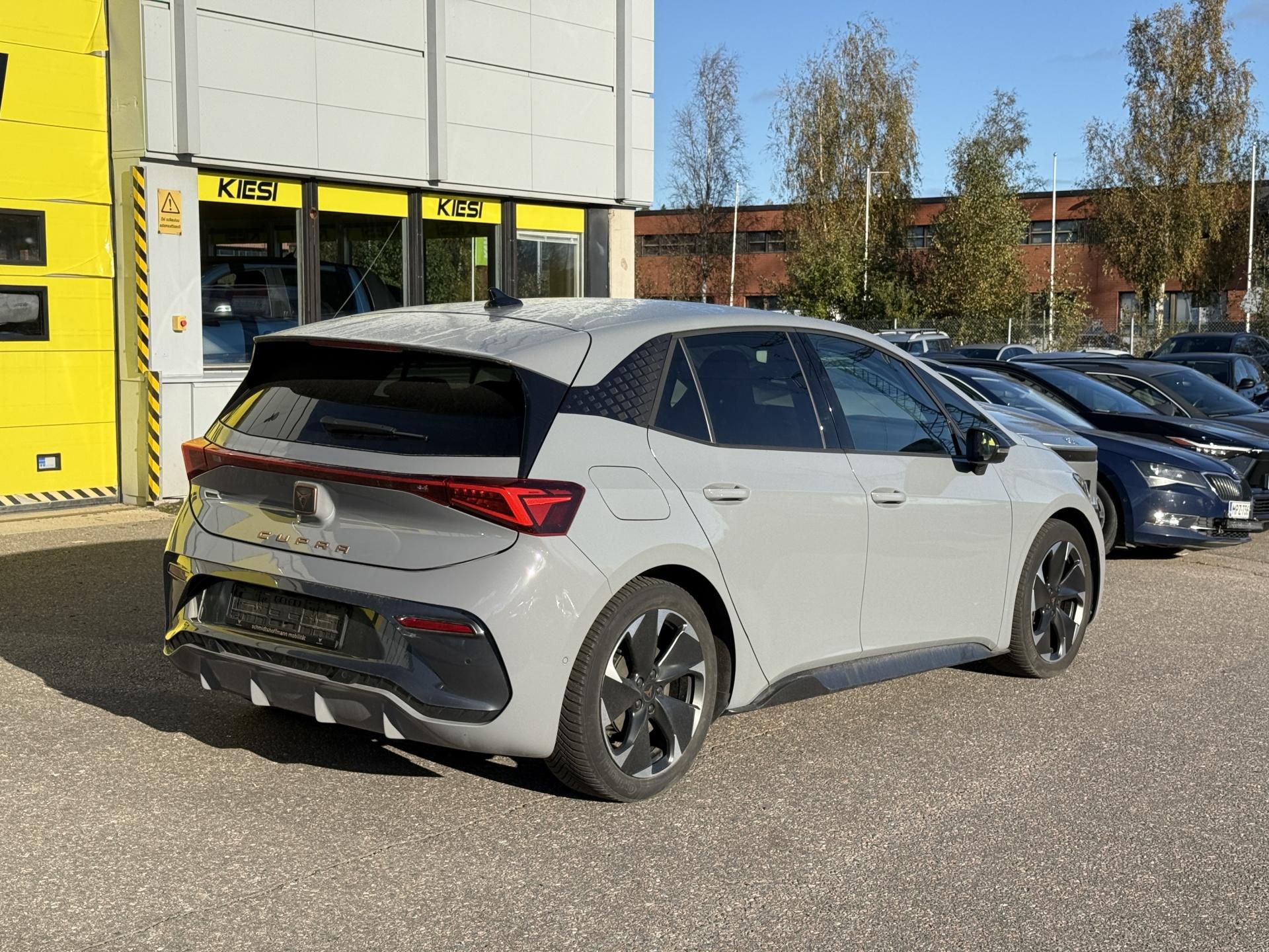 Näytä kaikki kuvat: 2024 Cupra Born