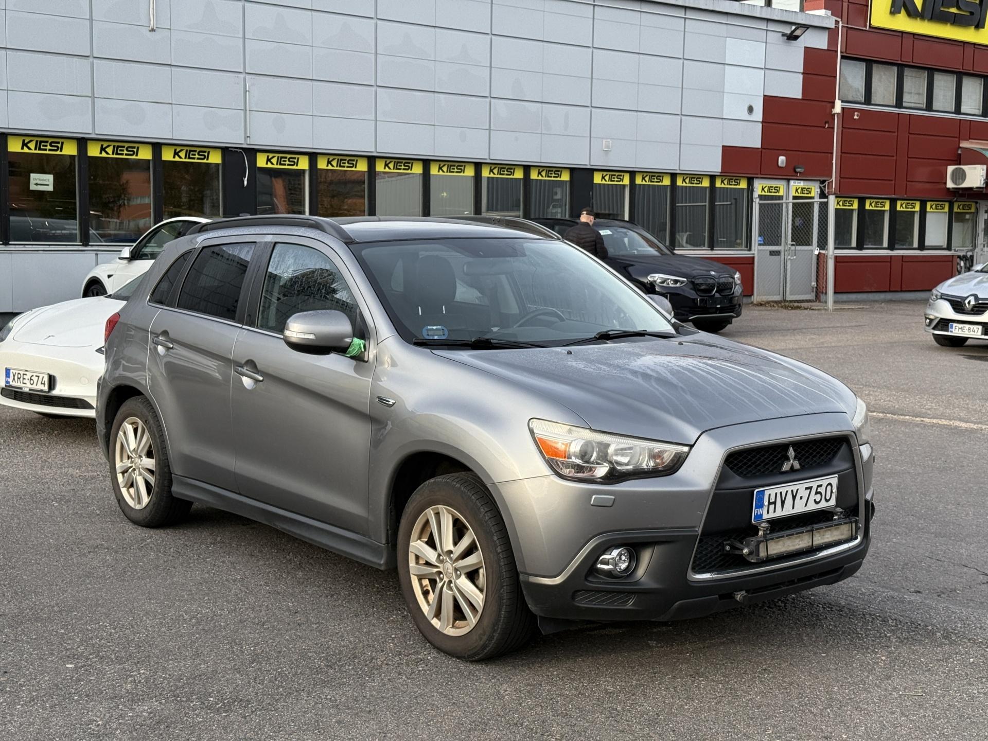 Pienoiskuva 2: 2011 Mitsubishi ASX