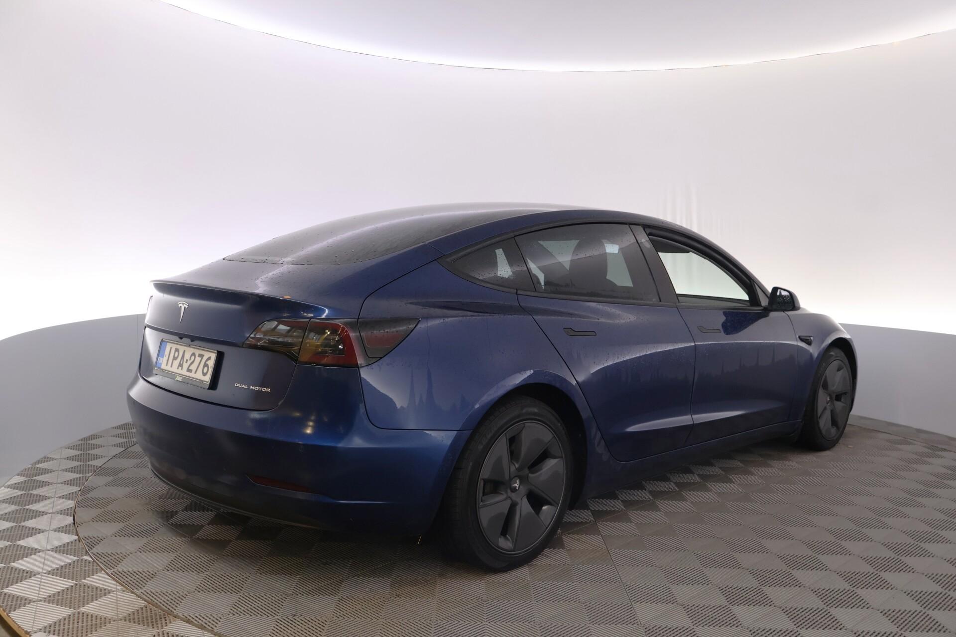 Pienoiskuva 3: 2021 Tesla Model 3