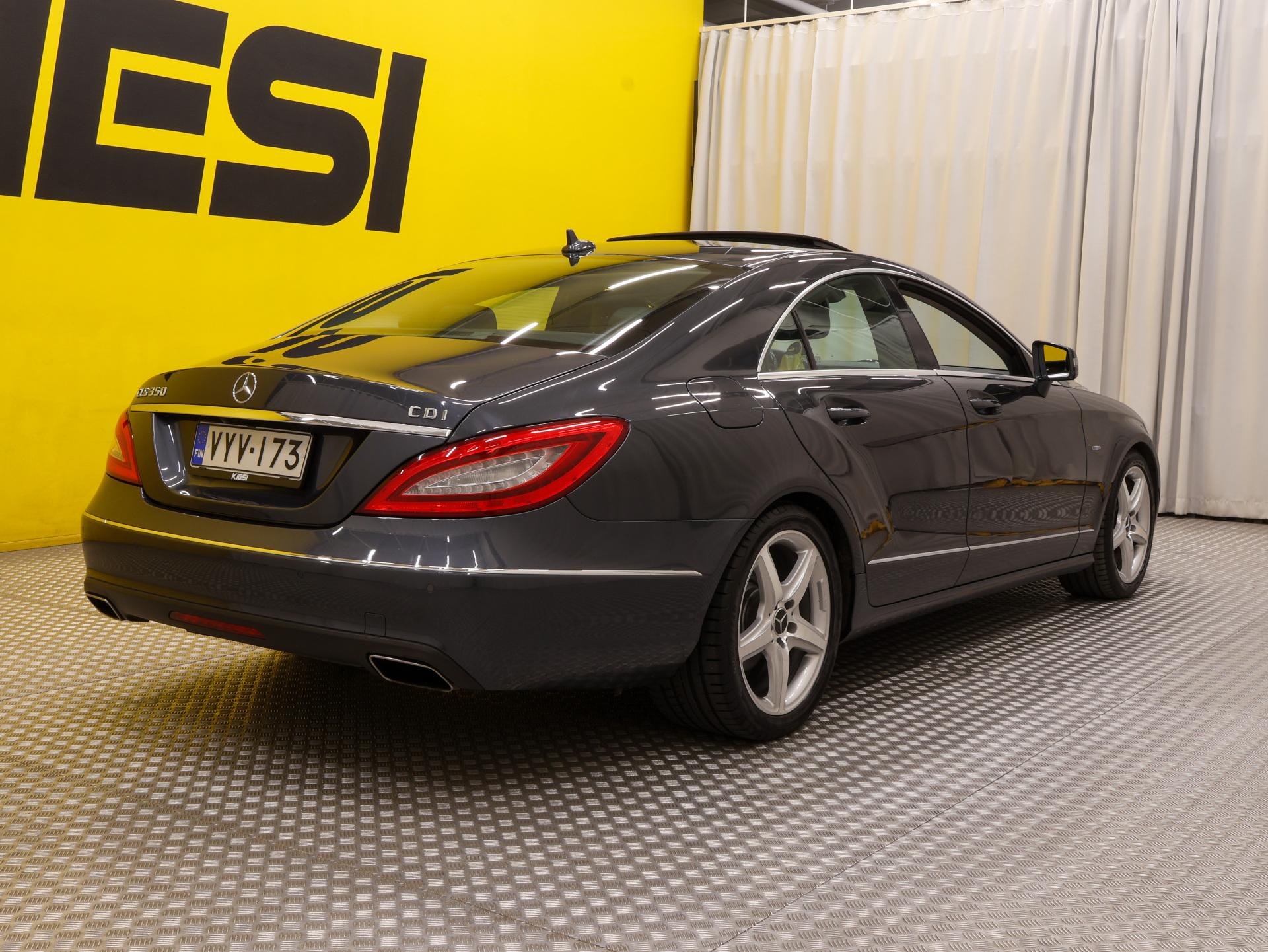 Pienoiskuva 3: 2011 Mercedes-Benz CLS