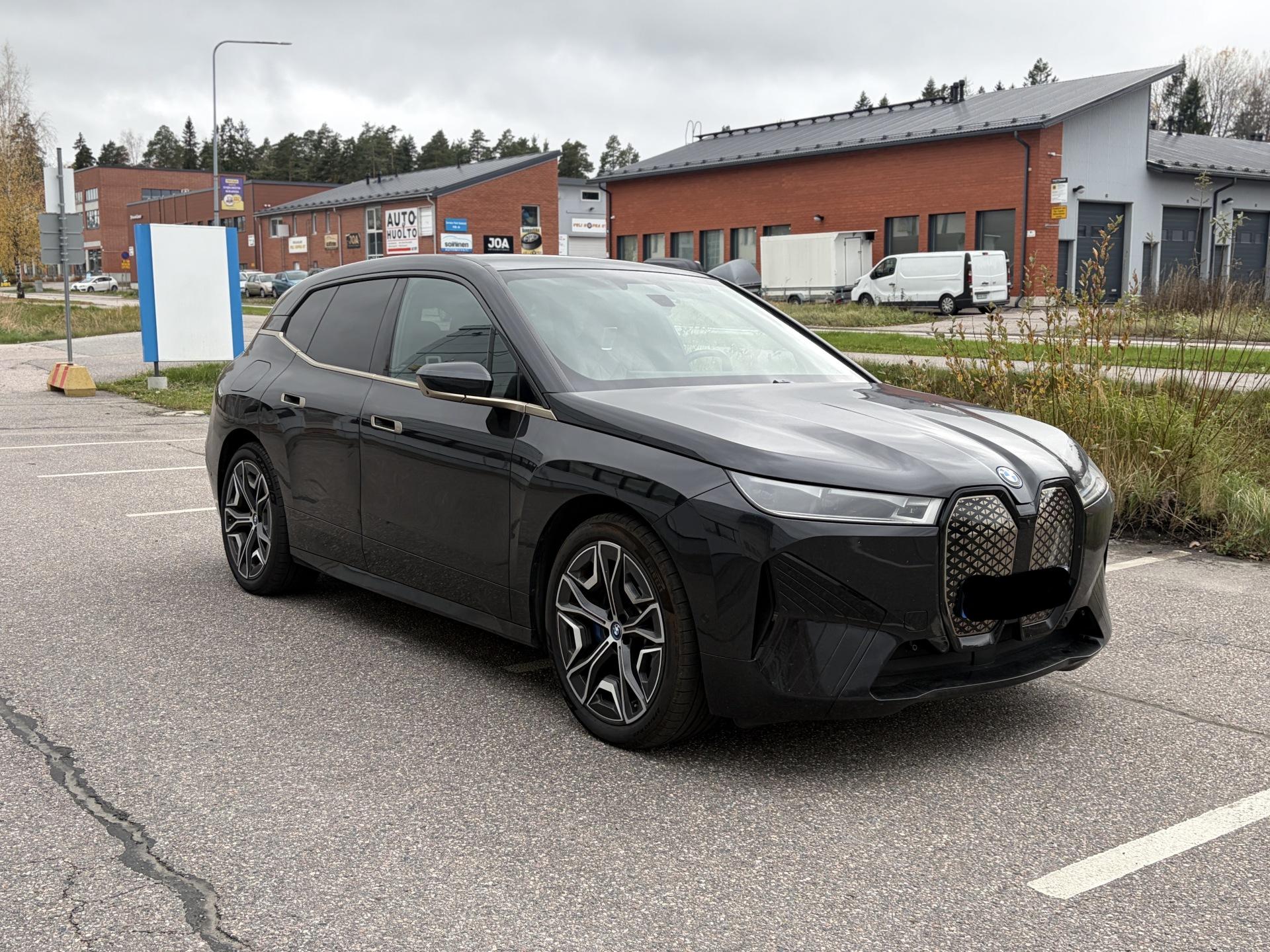 Pienoiskuva 3: 2022 BMW iX