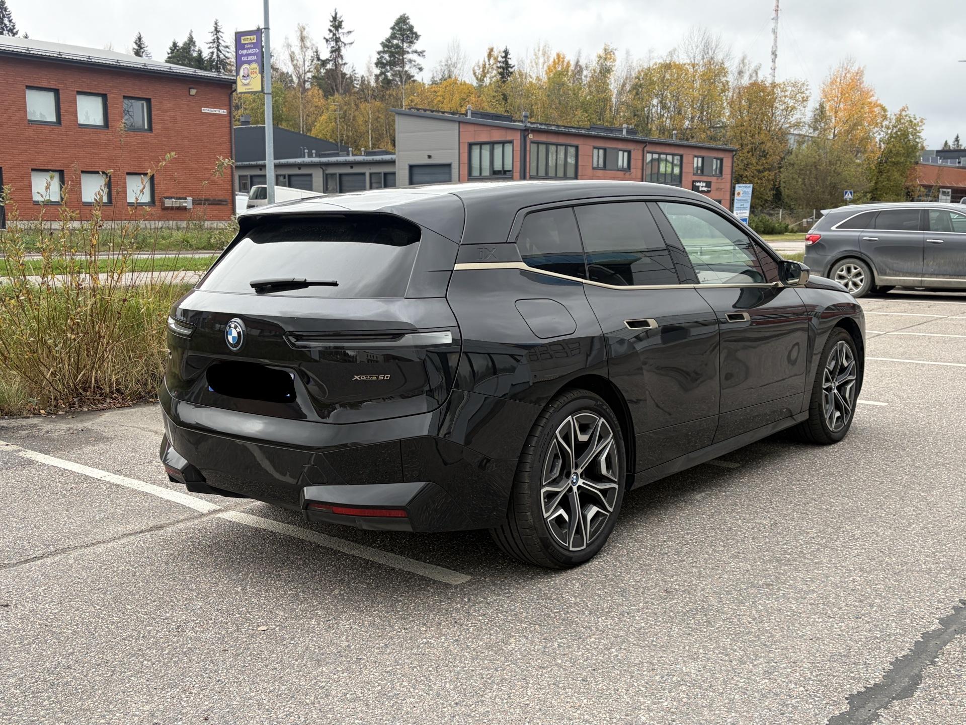 Näytä kaikki kuvat: 2022 BMW iX