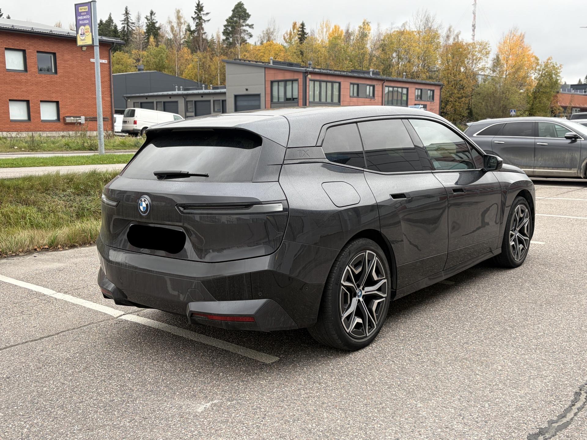 Näytä kaikki kuvat: 2022 BMW iX