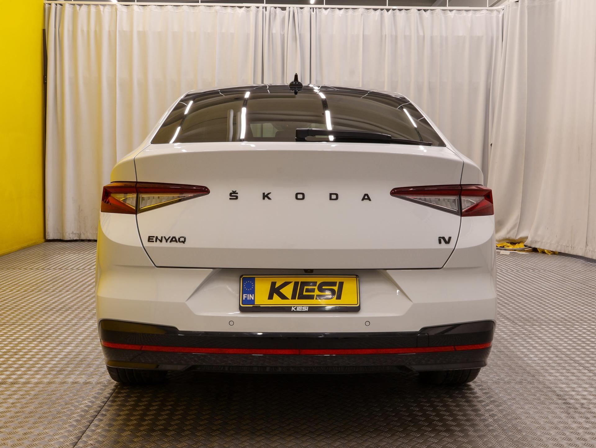 Näytä kaikki kuvat: 2023 Skoda Enyaq