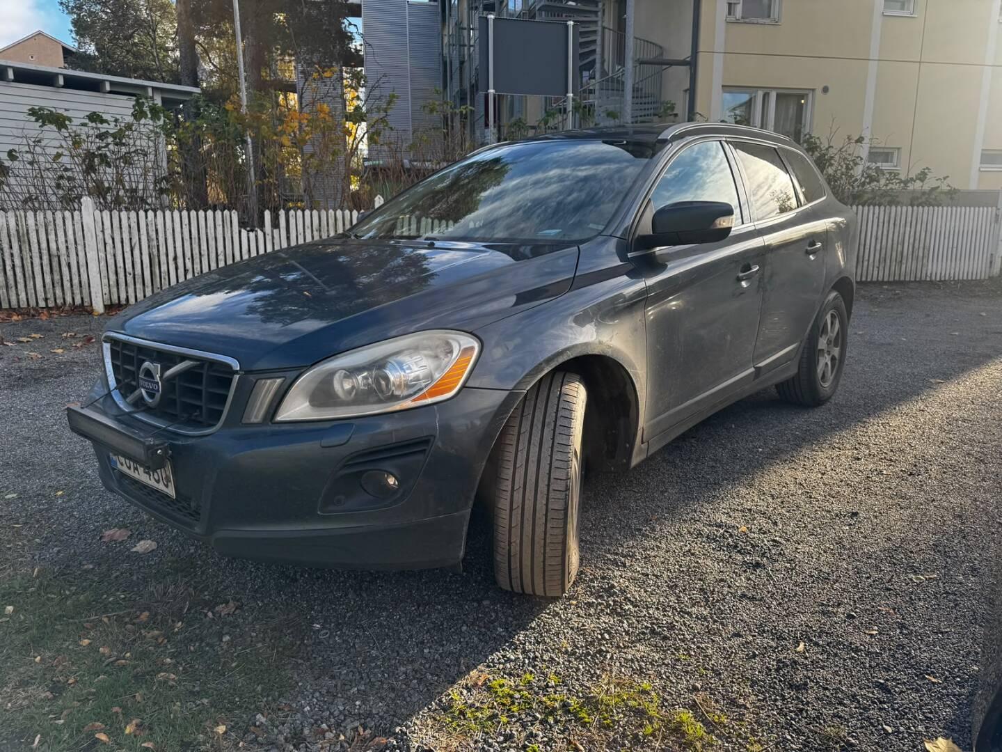 Pienoiskuva 3: 2009 Volvo XC60