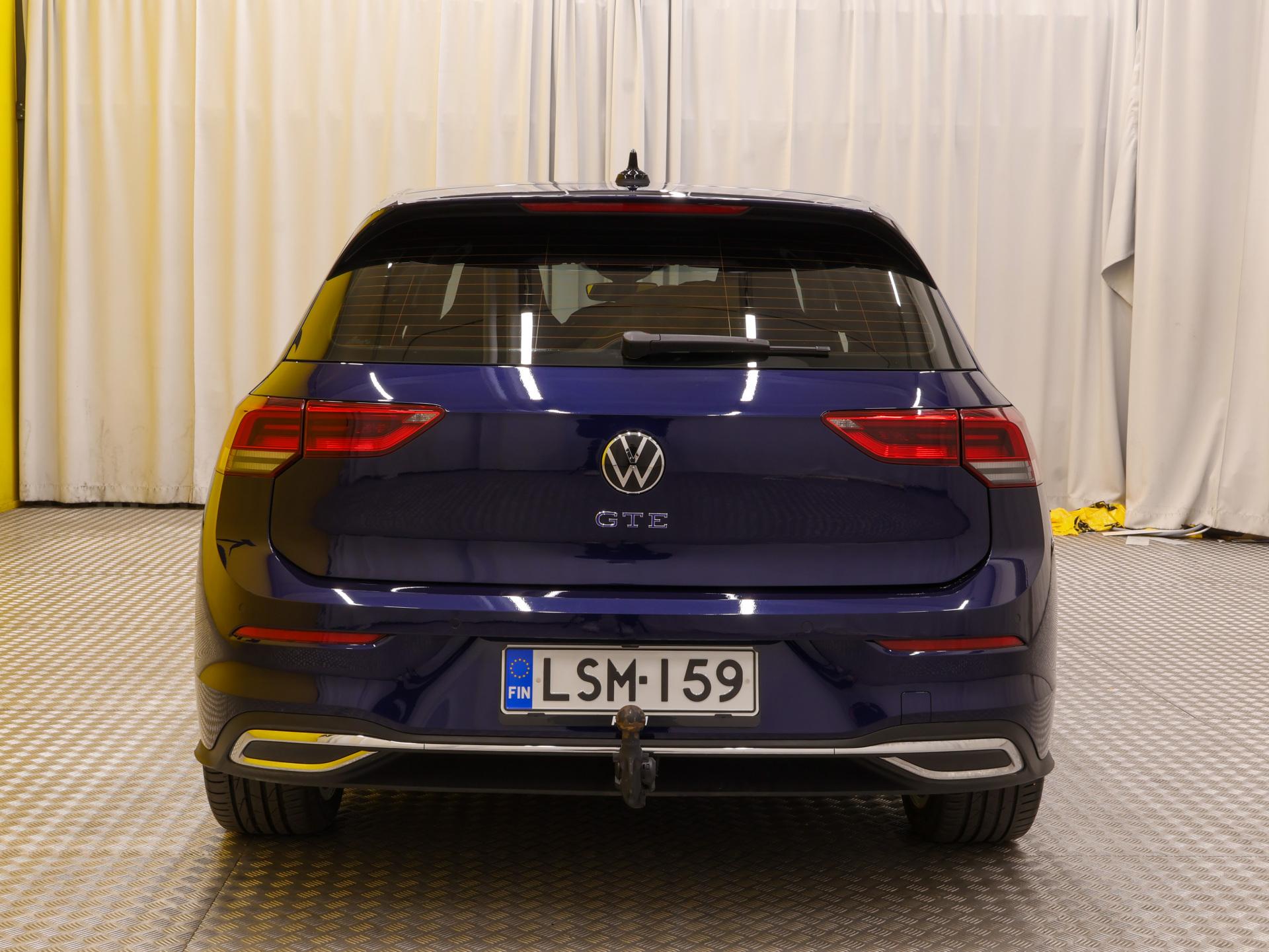 Näytä kaikki kuvat: 2021 Volkswagen Golf
