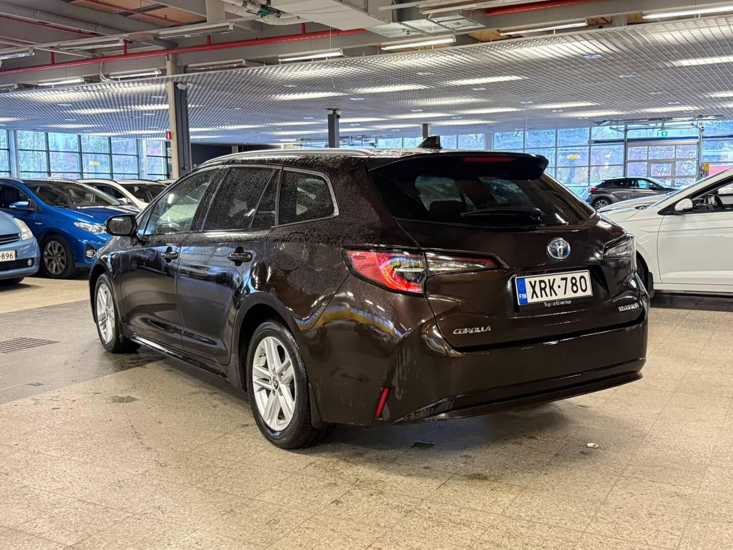Näytä kaikki kuvat: 2022 Toyota Corolla