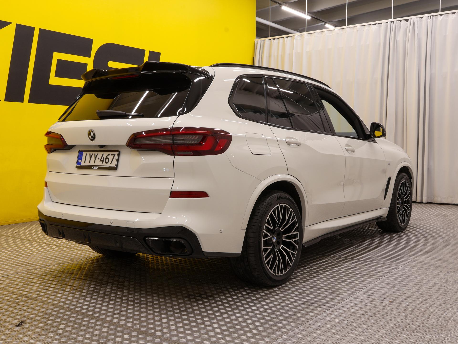 Pienoiskuva 2: 2020 BMW X5