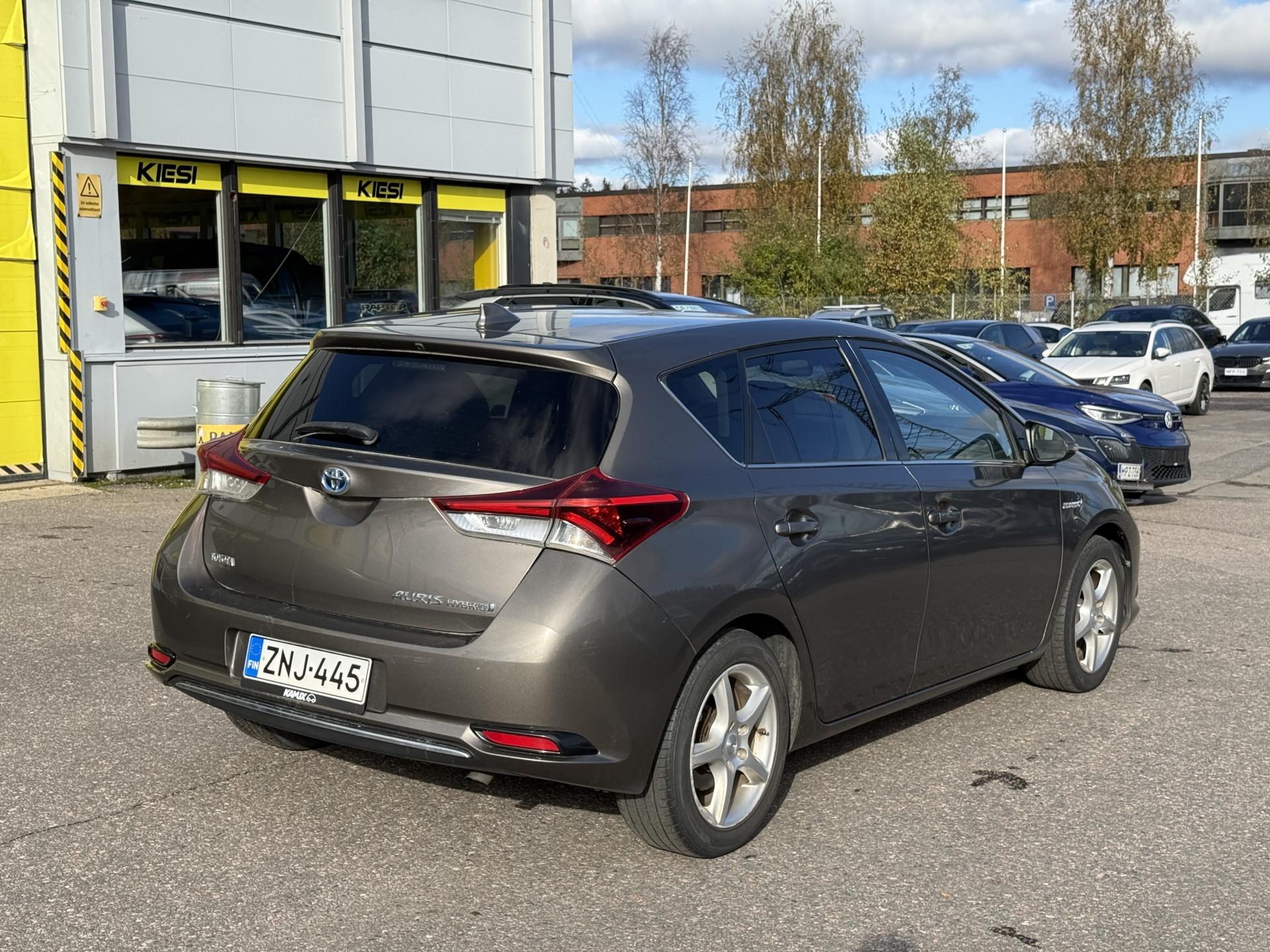 Näytä kaikki kuvat: 2016 Toyota Auris
