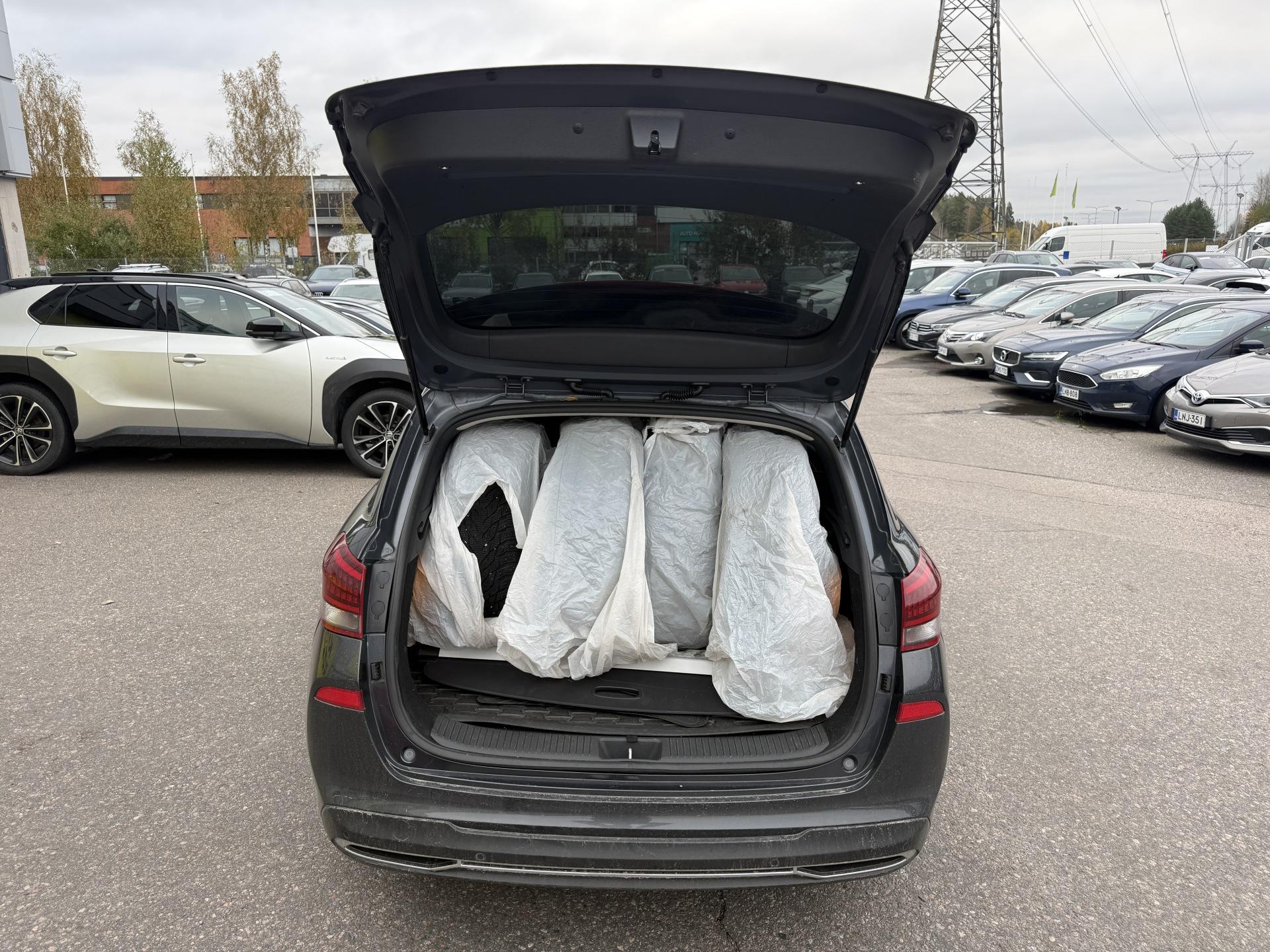 Näytä kaikki kuvat: 2021 Hyundai i30