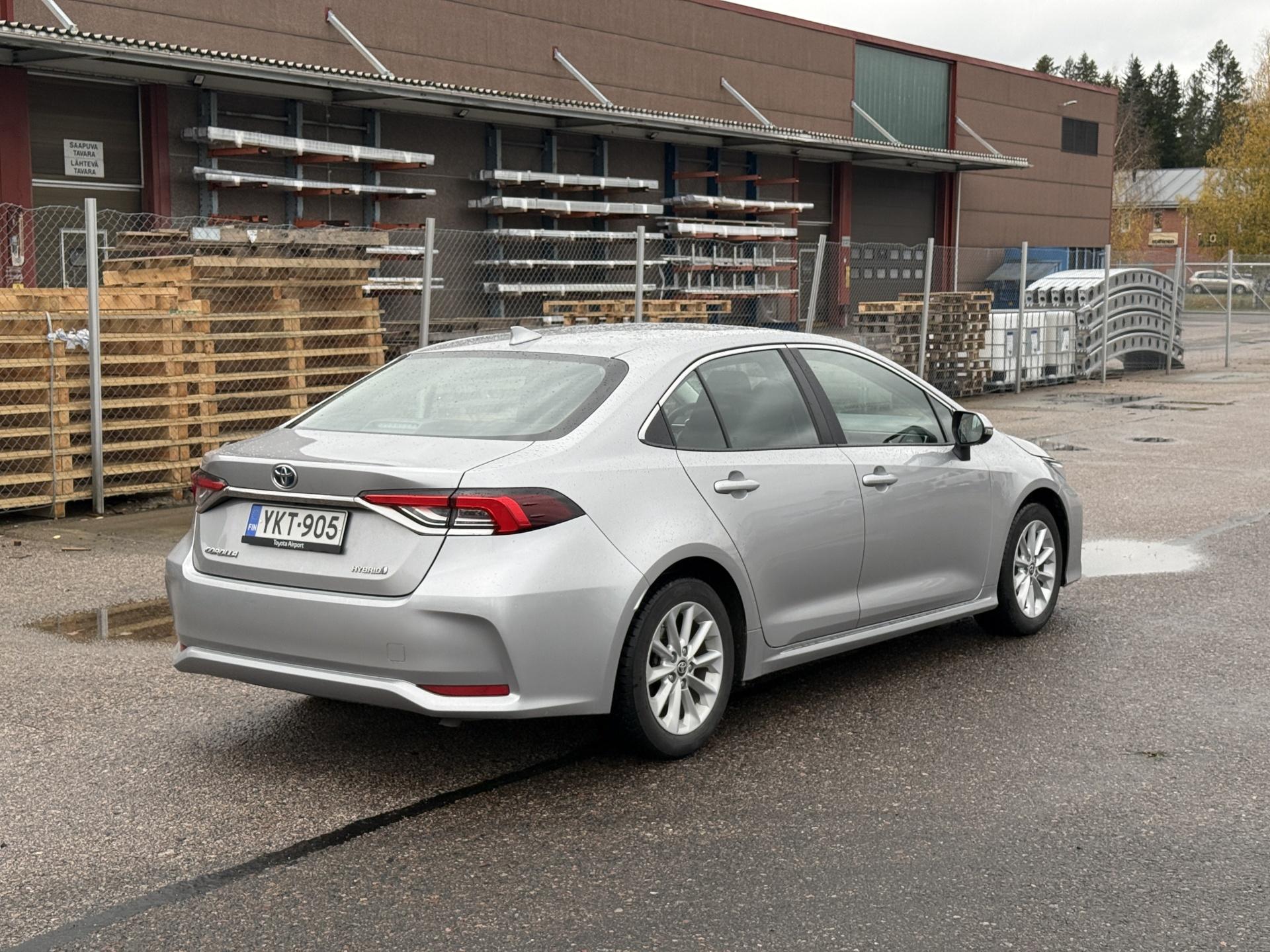 Näytä kaikki kuvat: 2022 Toyota Corolla