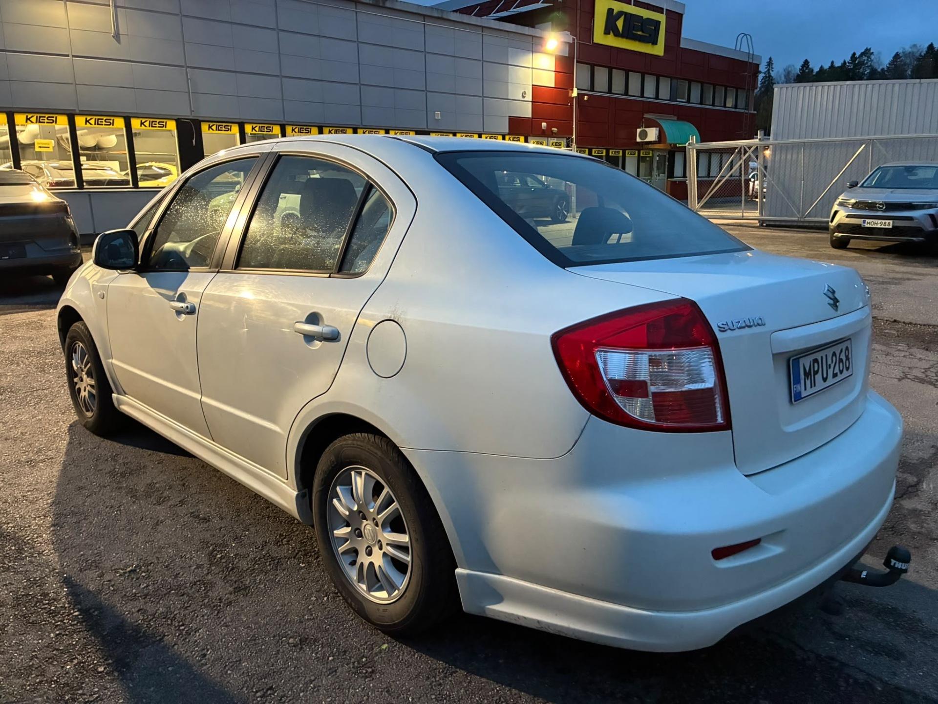 Näytä kaikki kuvat: 2009 Suzuki SX4