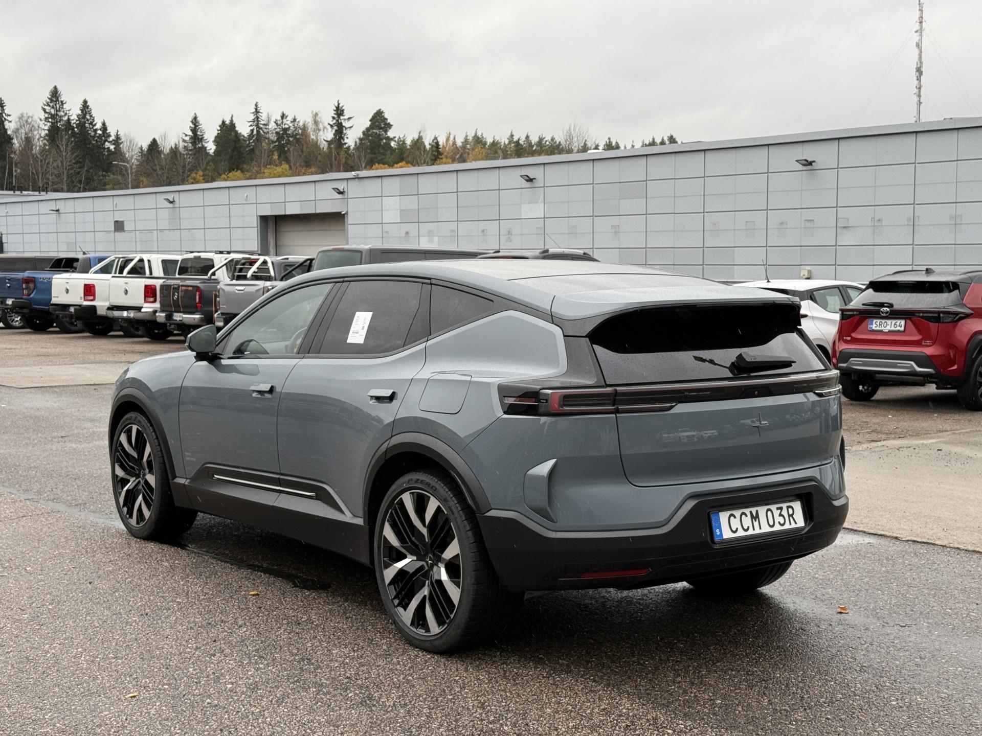 Näytä kaikki kuvat: 2025 Polestar 3