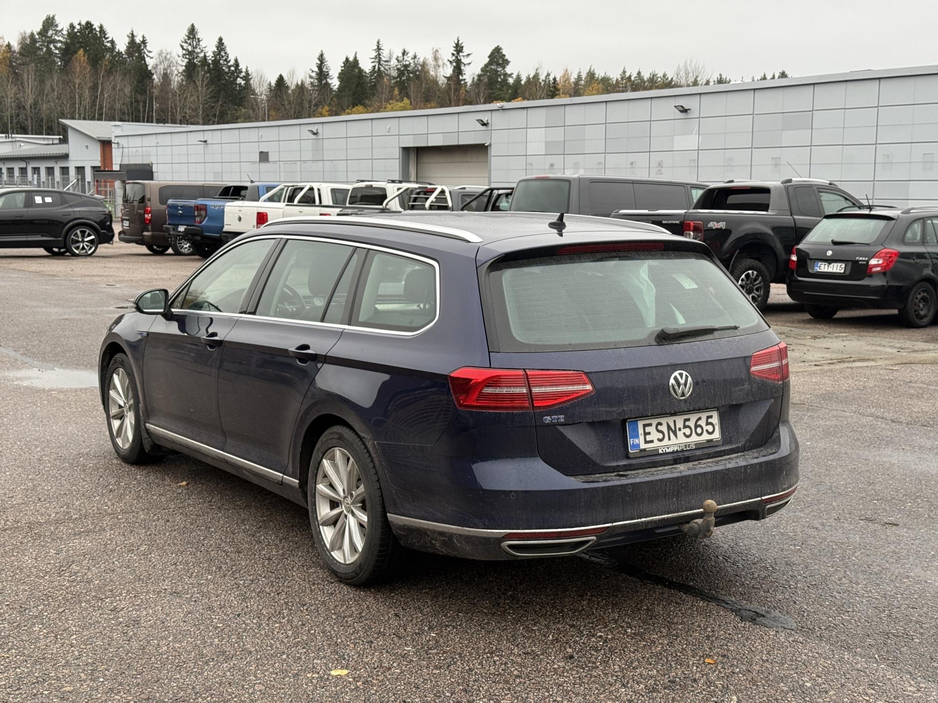 Näytä kaikki kuvat: 2018 Volkswagen Passat