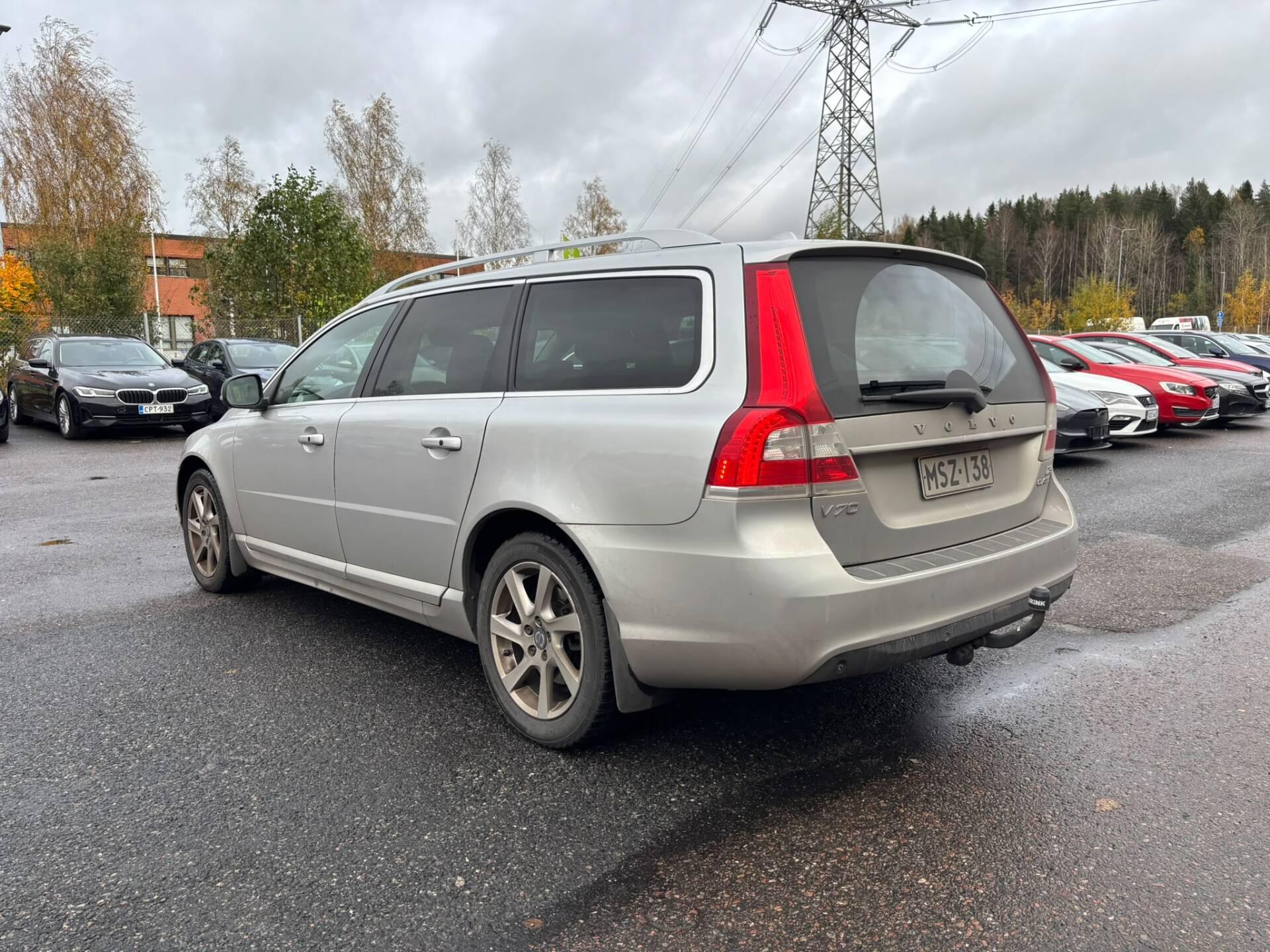 Näytä kaikki kuvat: 2016 Volvo V70