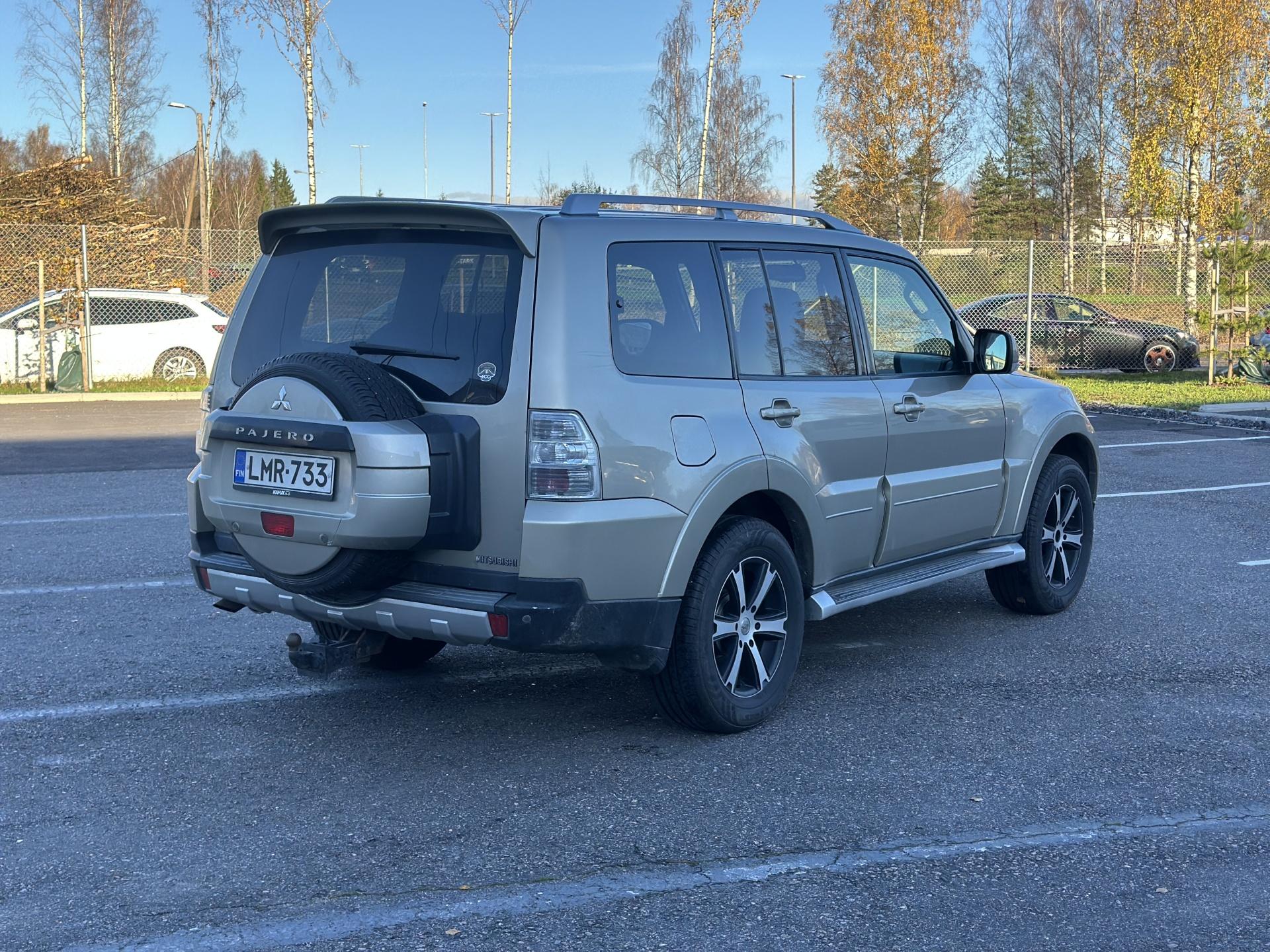 Näytä kaikki kuvat: 2007 Mitsubishi Pajero