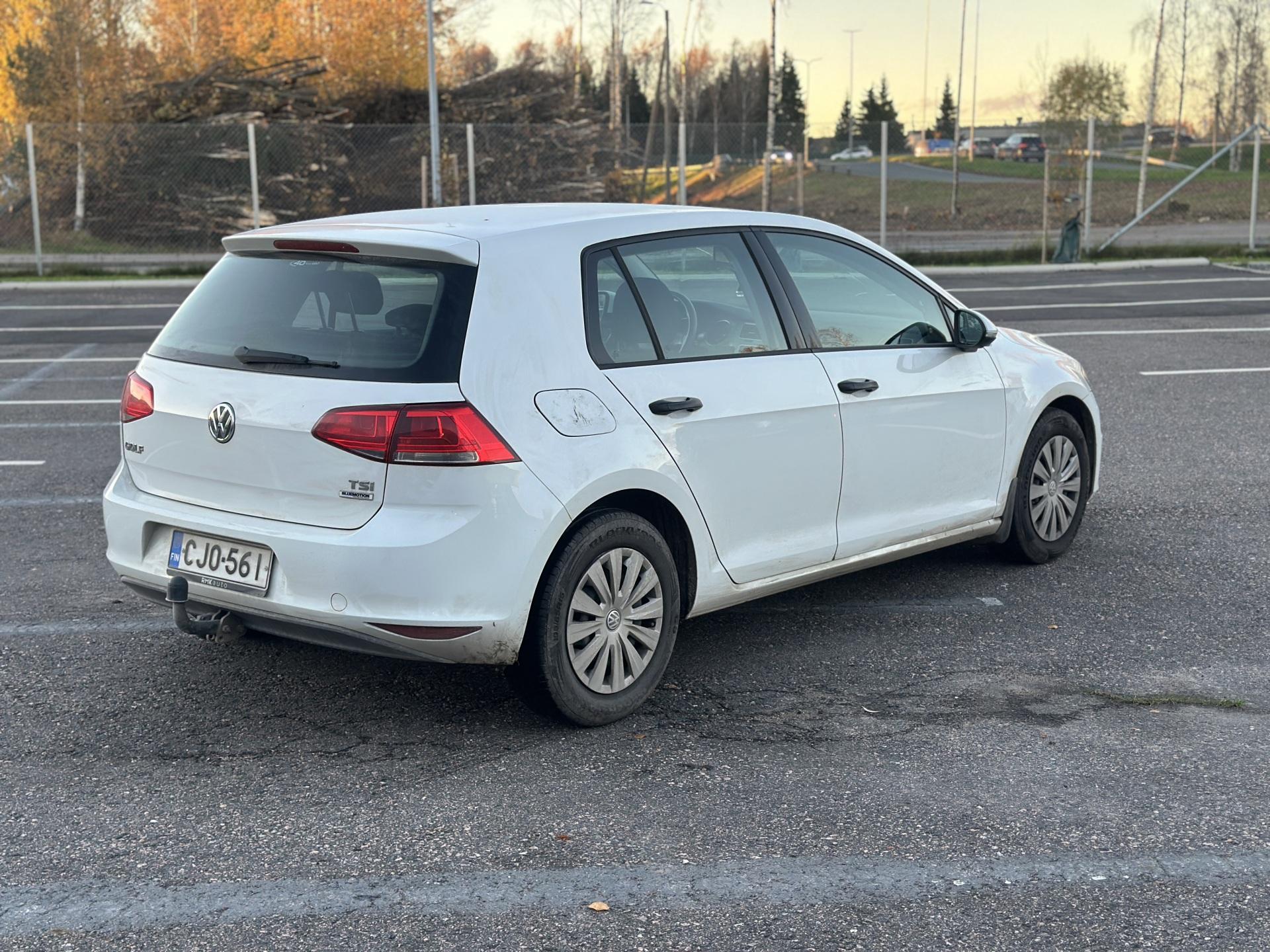 Näytä kaikki kuvat: 2015 Volkswagen Golf