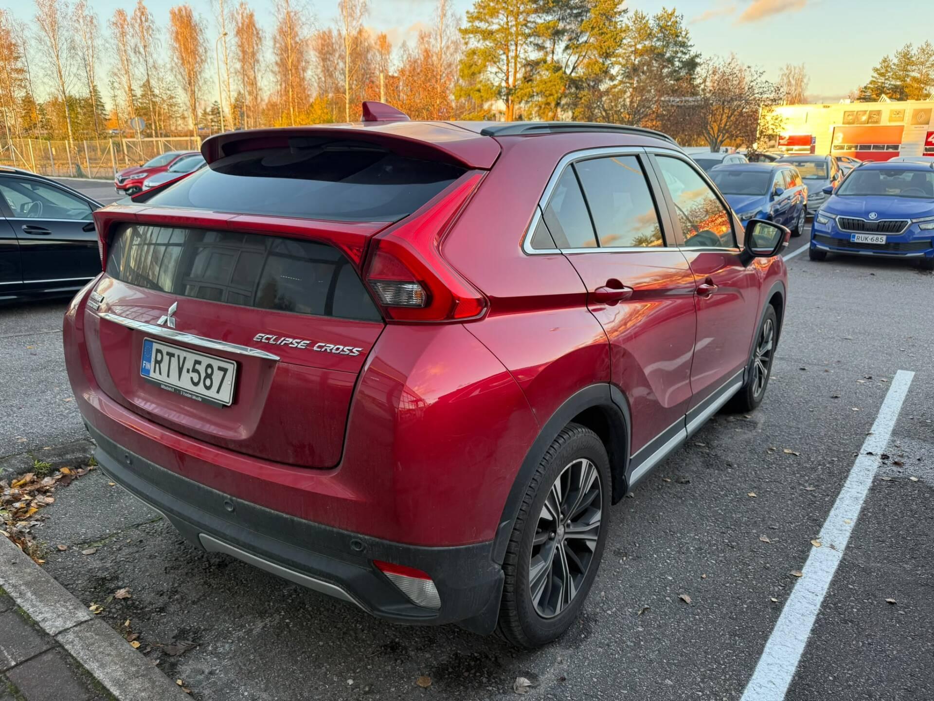 Näytä kaikki kuvat: 2019 Mitsubishi Eclipse Cross