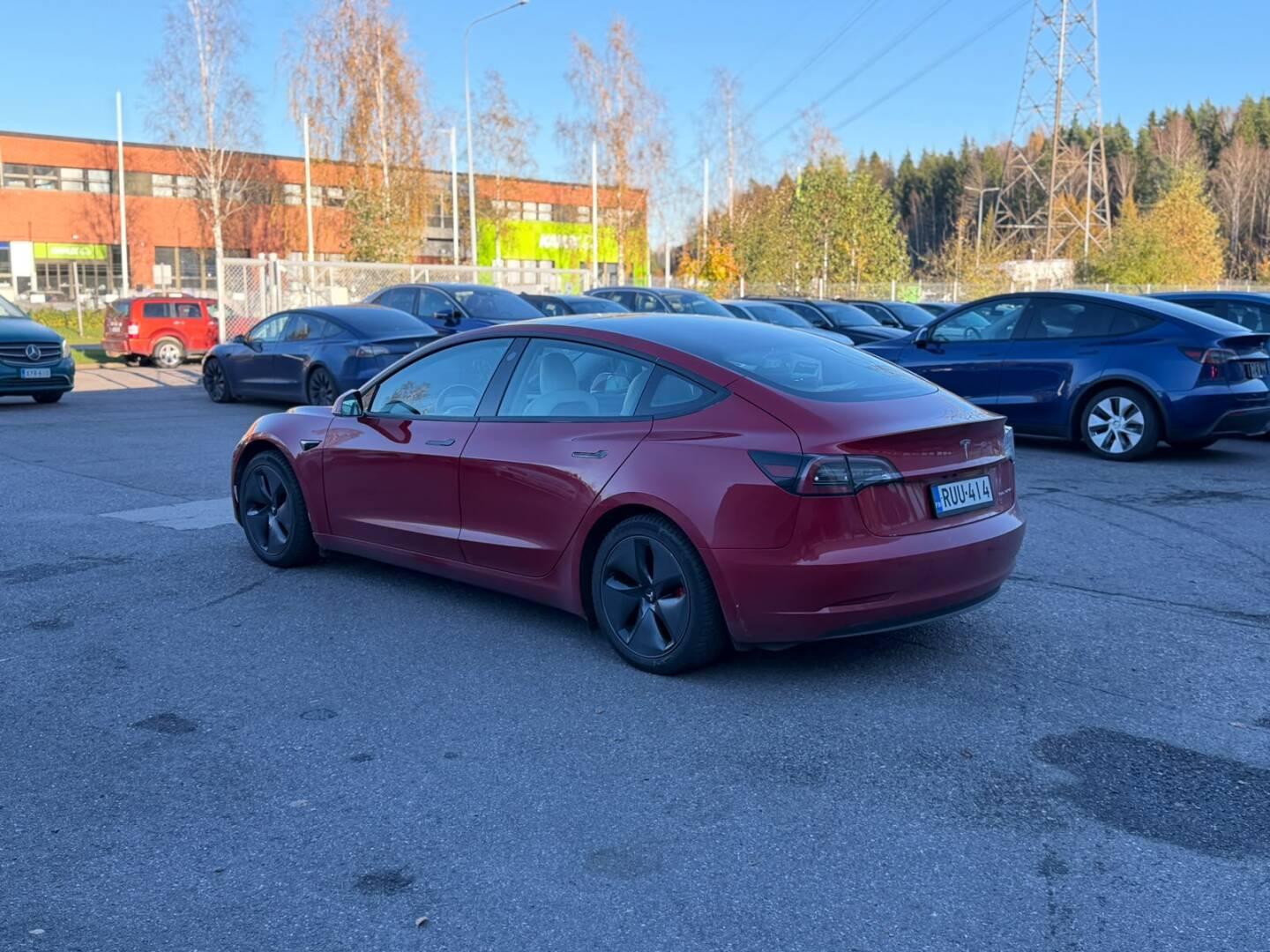 Näytä kaikki kuvat: 2019 Tesla Model 3