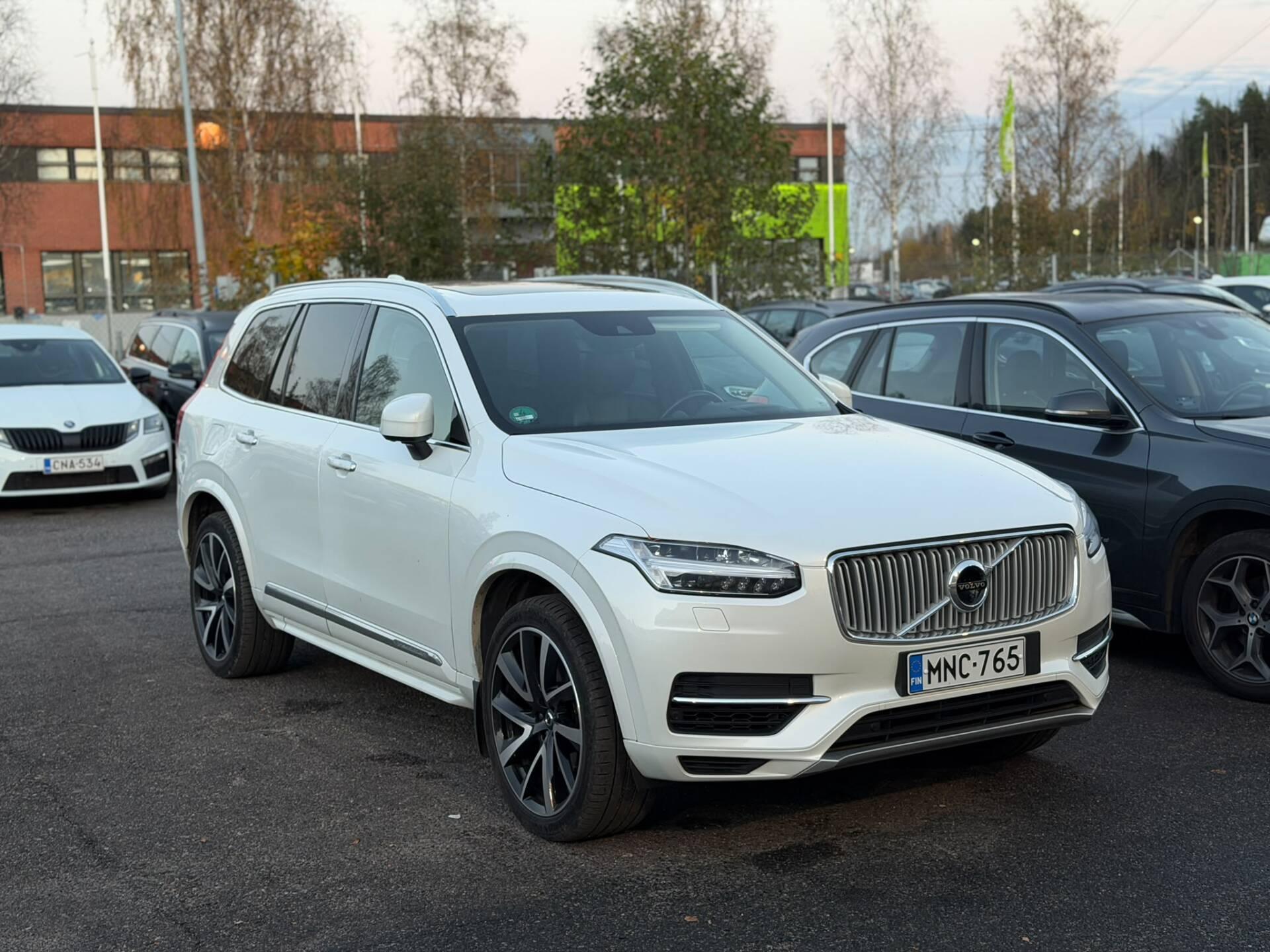Pienoiskuva 3: 2018 Volvo XC90