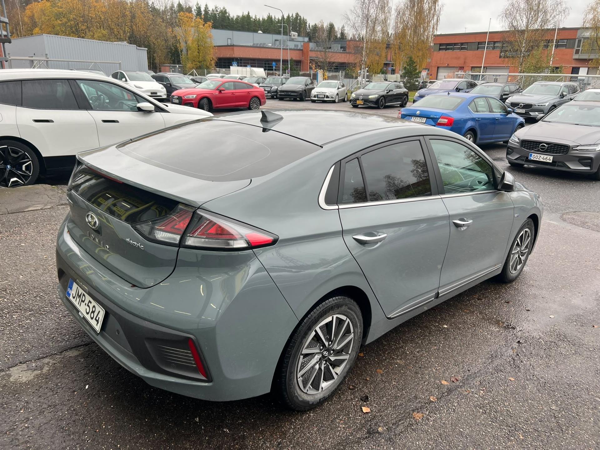 Näytä kaikki kuvat: 2020 Hyundai Ioniq Electric