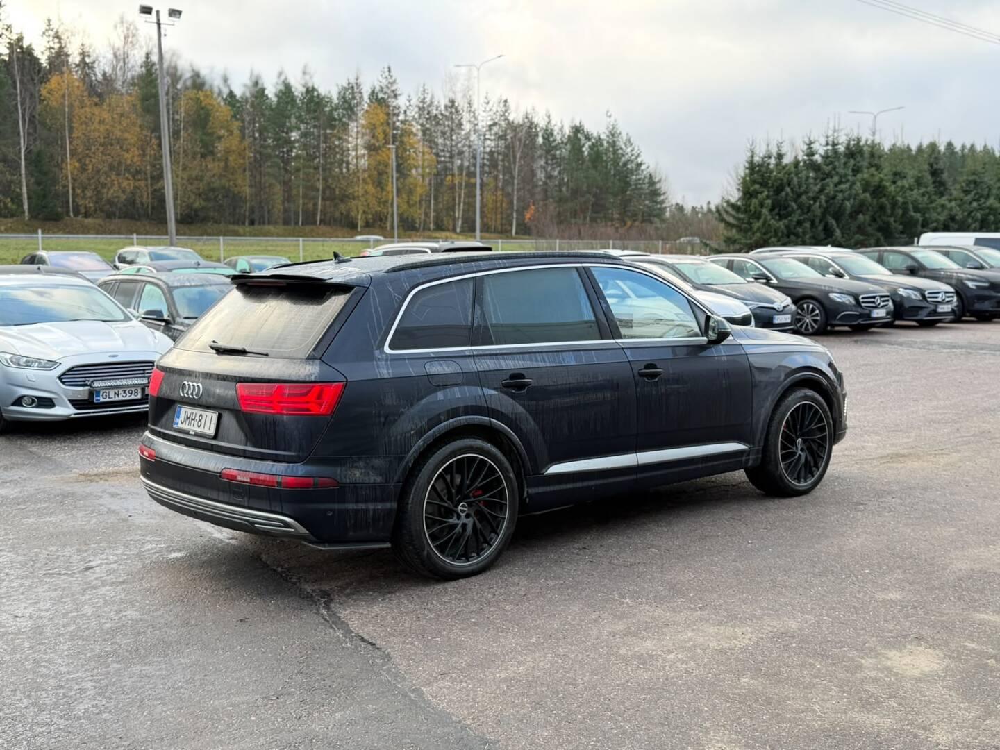 Näytä kaikki kuvat: 2018 Audi Q7