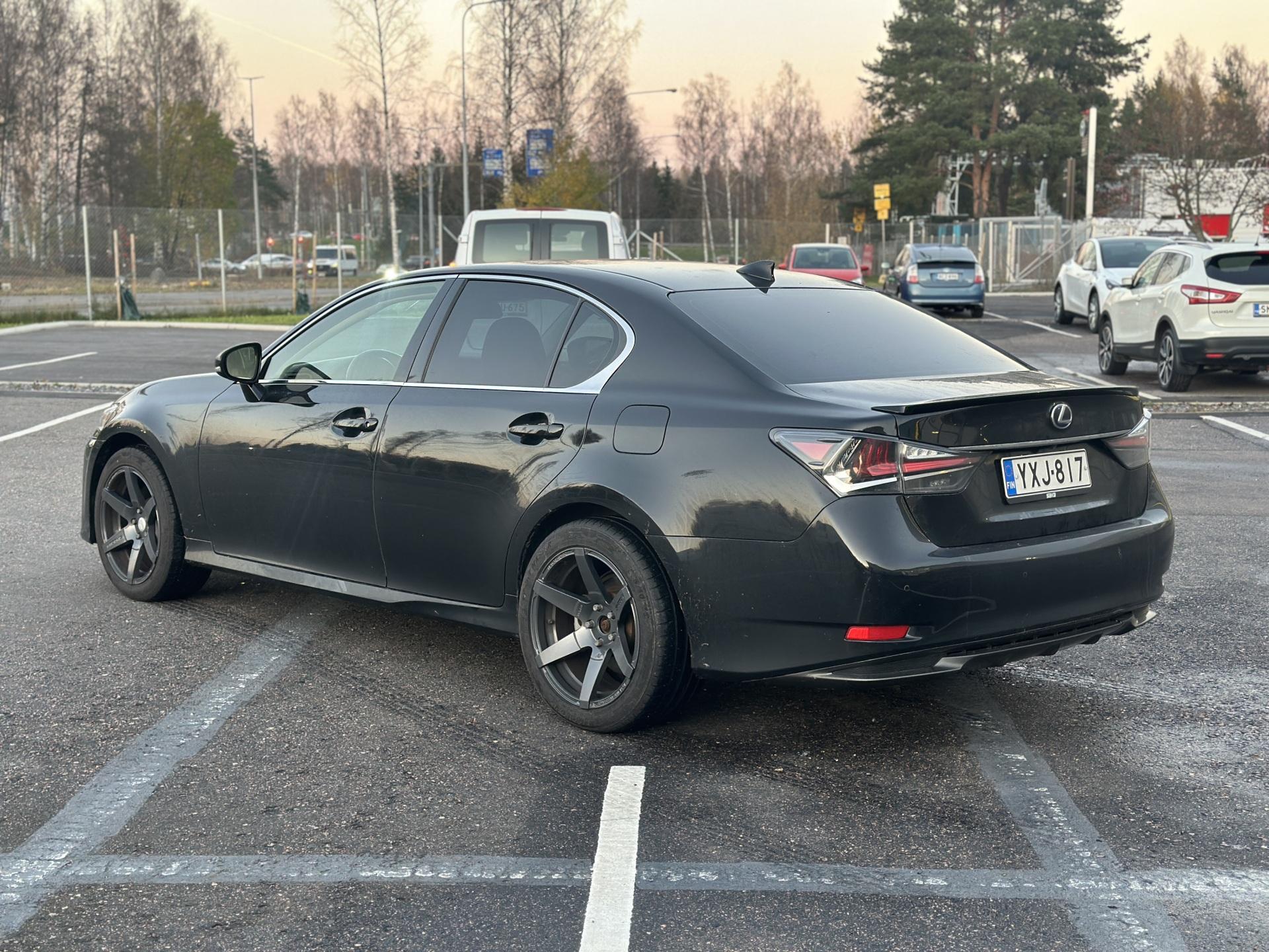 Näytä kaikki kuvat: 2017 Lexus GS