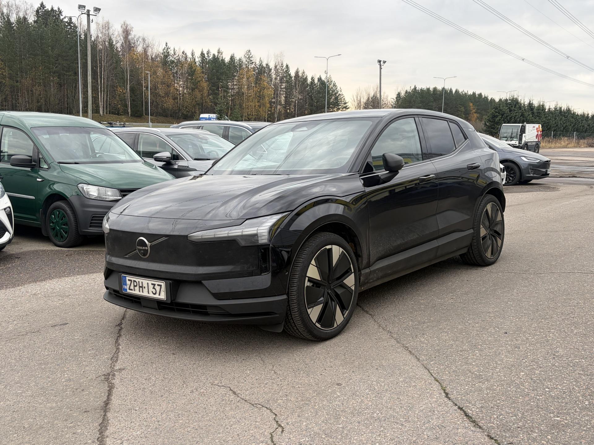 Pienoiskuva 3: 2025 Volvo EX30