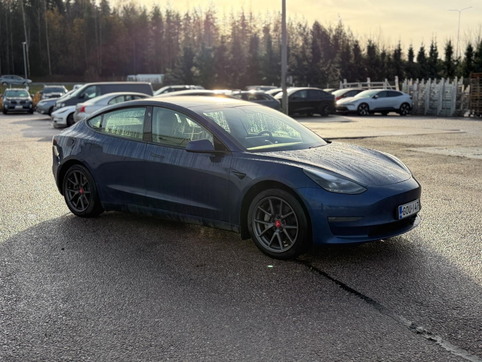 Pienoiskuva 2: 2021 Tesla Model 3