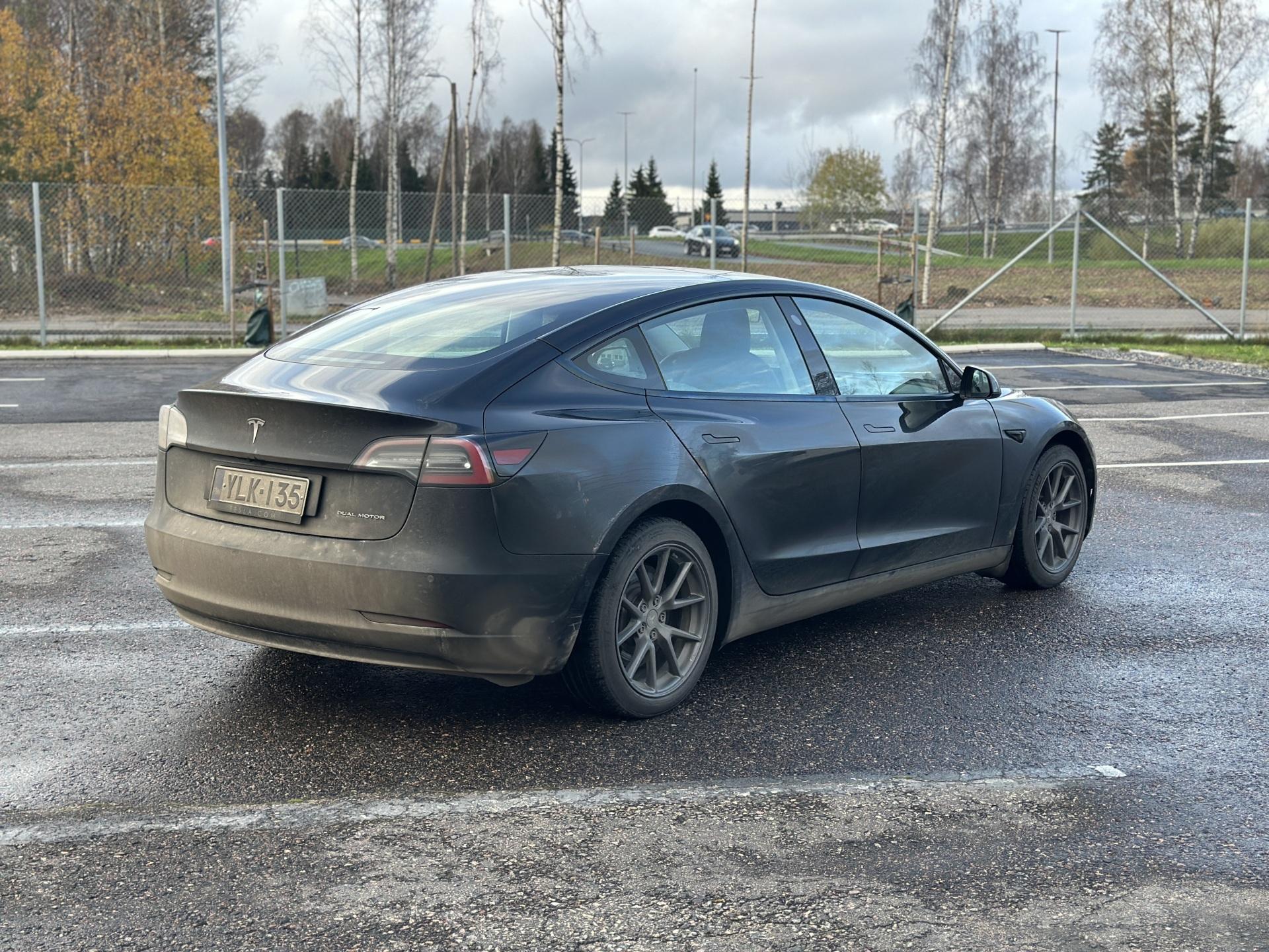 Näytä kaikki kuvat: 2021 Tesla Model 3