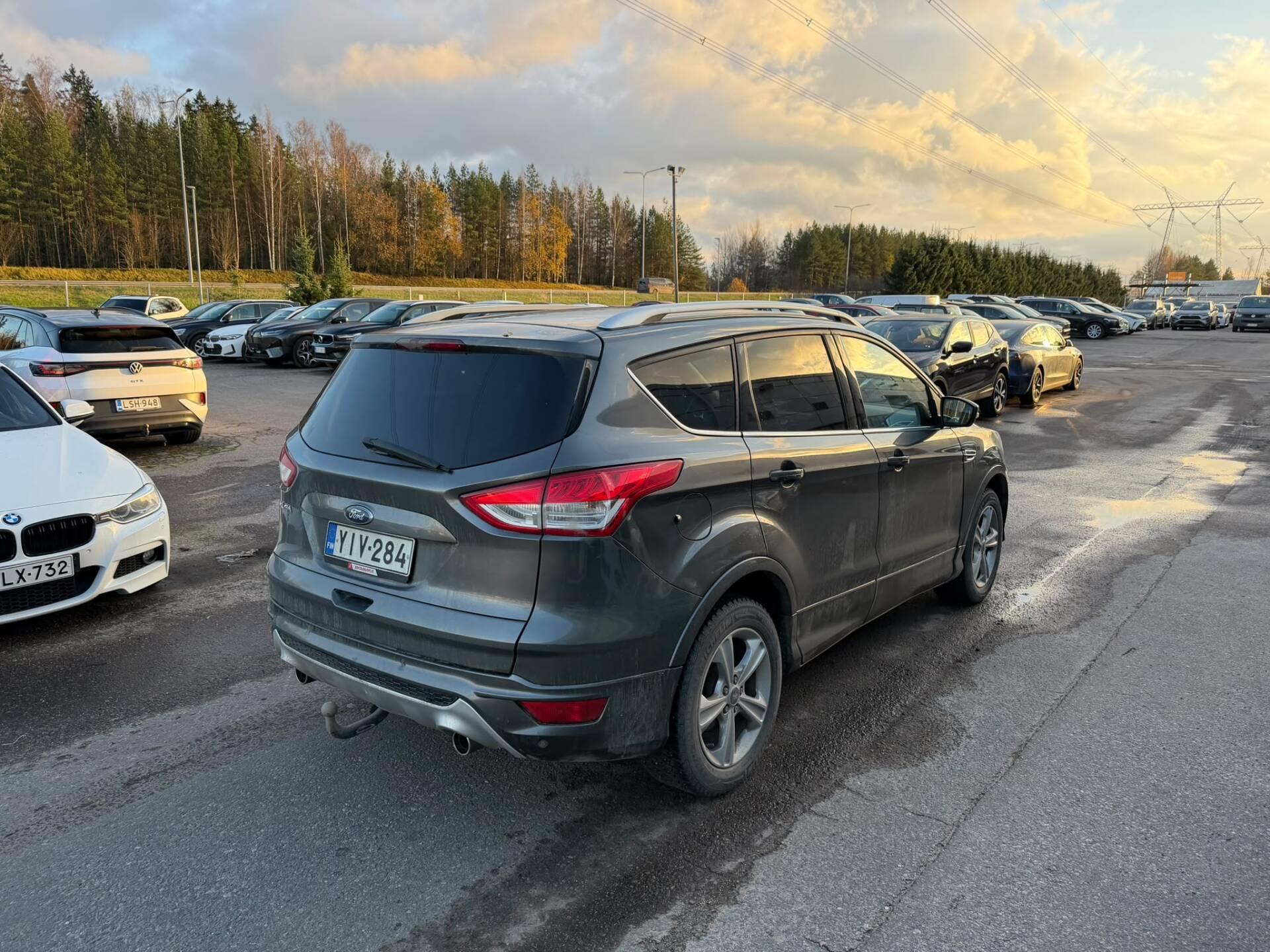 Pienoiskuva 2: 2015 Ford Kuga