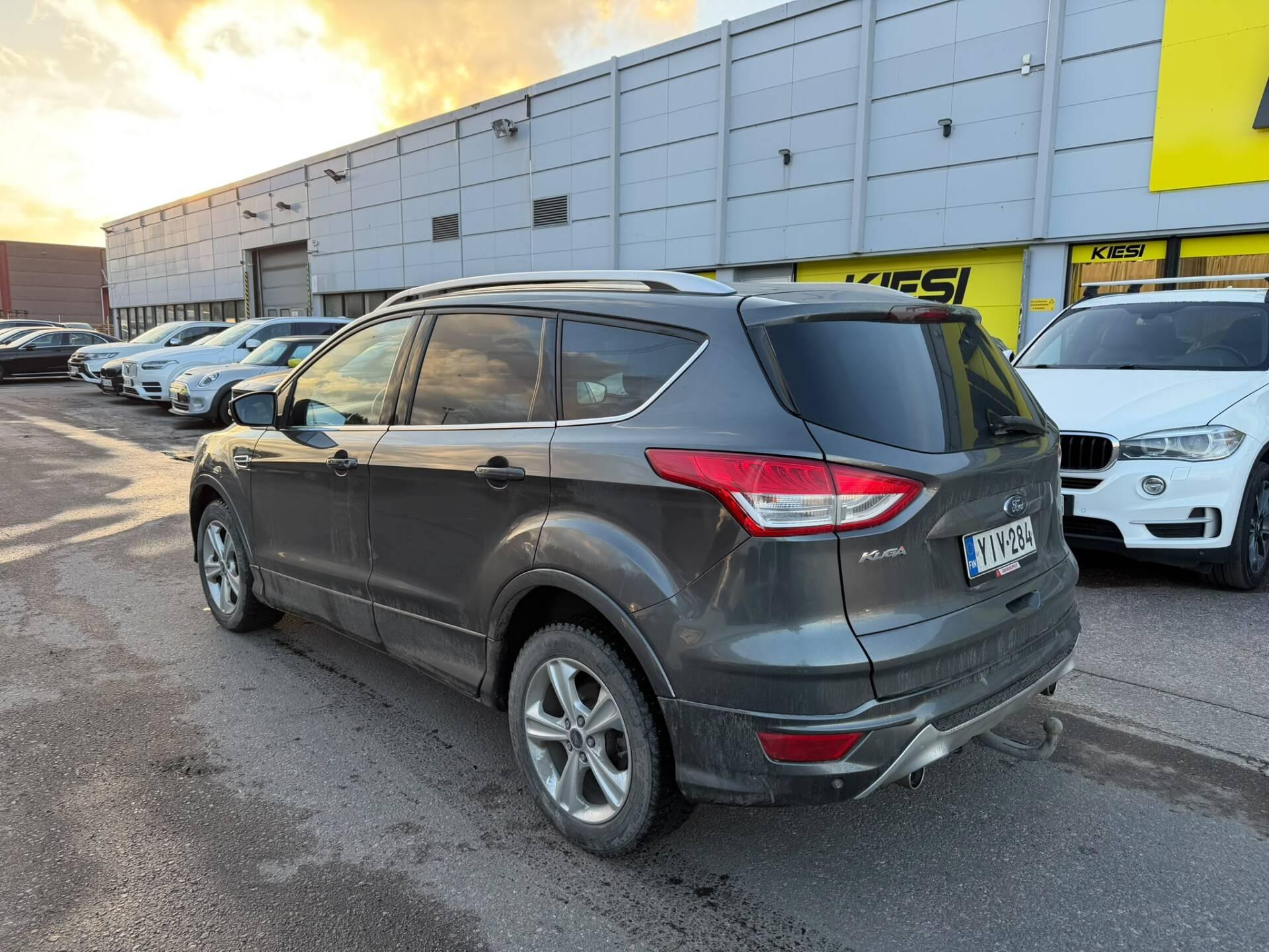 Näytä kaikki kuvat: 2015 Ford Kuga